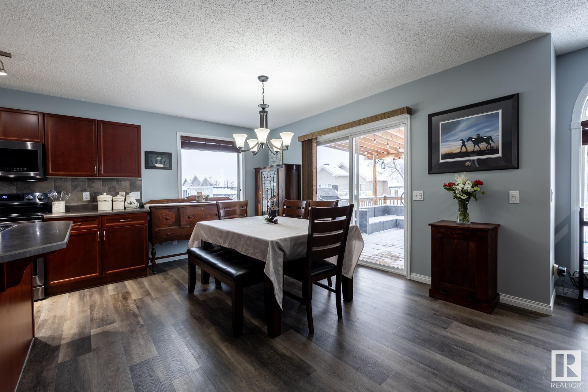      16215 48 ST NW , Edmonton,  ,T5Y 3H6 ;  Listing Number: MLS E4417584