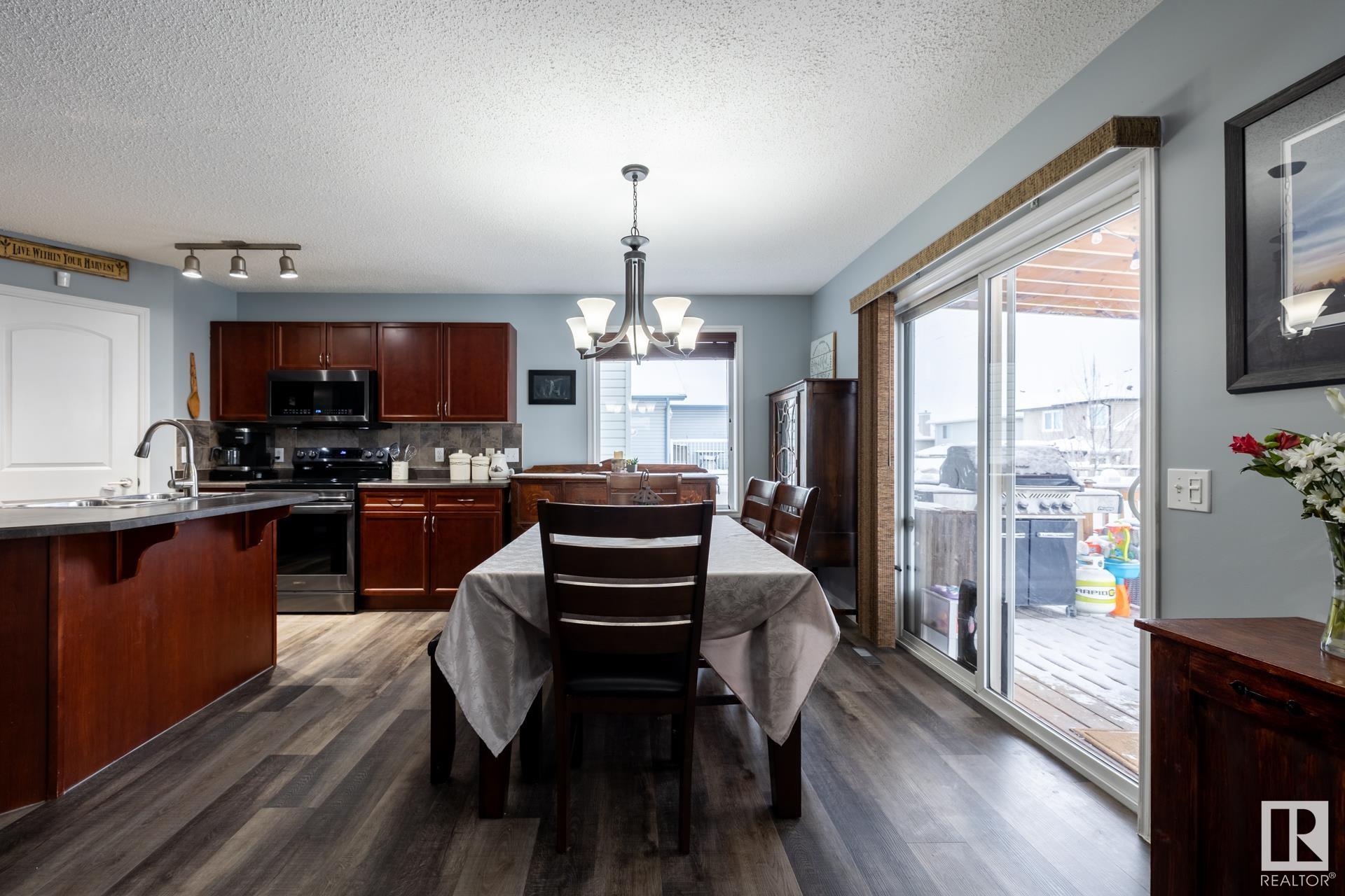      16215 48 ST NW , Edmonton,  ,T5Y 3H6 ;  Listing Number: MLS E4417584
