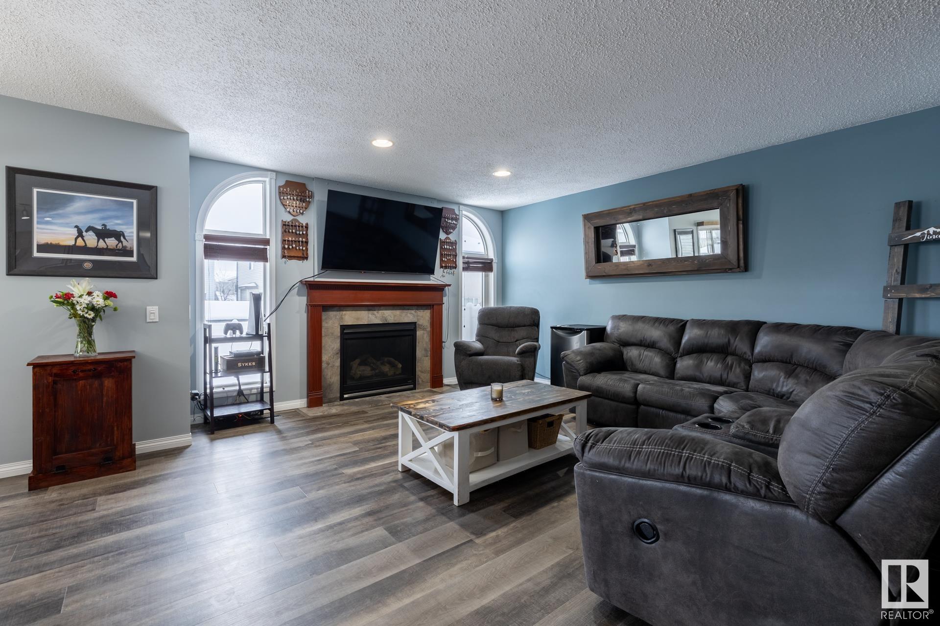      16215 48 ST NW , Edmonton,  ,T5Y 3H6 ;  Listing Number: MLS E4417584