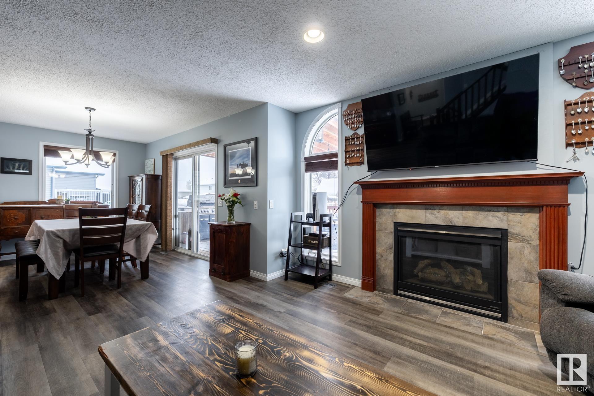      16215 48 ST NW , Edmonton,  ,T5Y 3H6 ;  Listing Number: MLS E4417584
