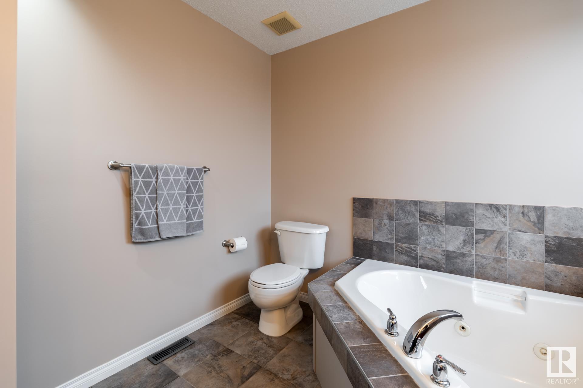      16215 48 ST NW , Edmonton,  ,T5Y 3H6 ;  Listing Number: MLS E4417584