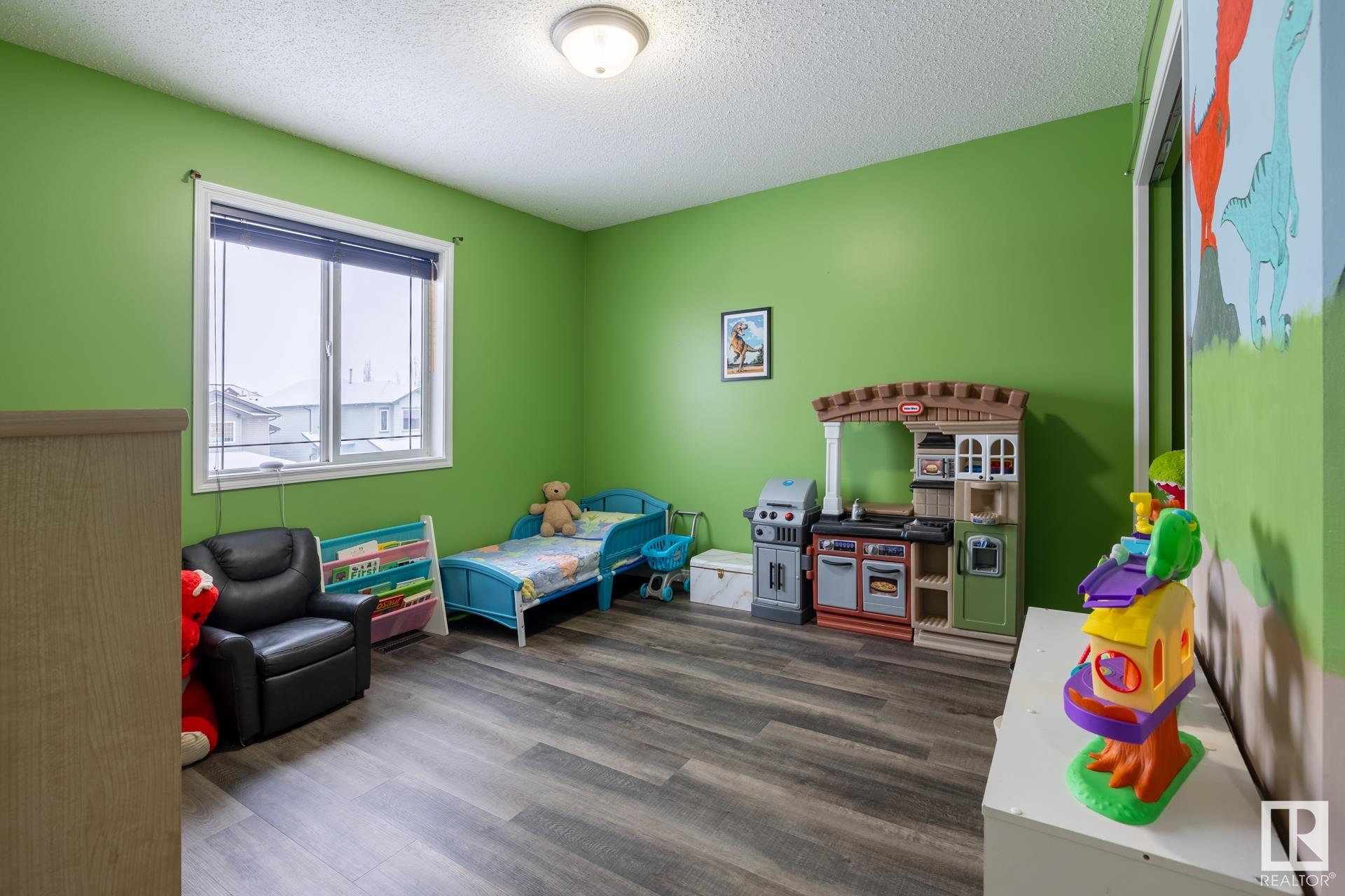      16215 48 ST NW , Edmonton,  ,T5Y 3H6 ;  Listing Number: MLS E4417584