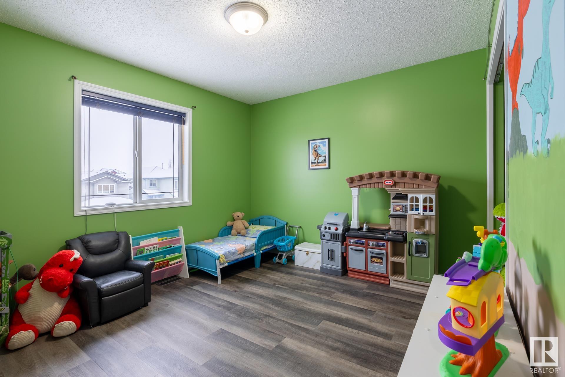      16215 48 ST NW , Edmonton,  ,T5Y 3H6 ;  Listing Number: MLS E4417584