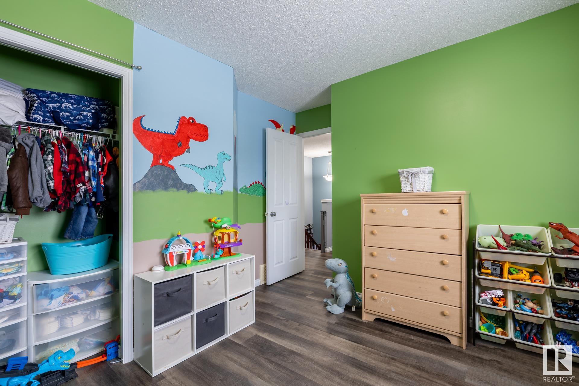      16215 48 ST NW , Edmonton,  ,T5Y 3H6 ;  Listing Number: MLS E4417584