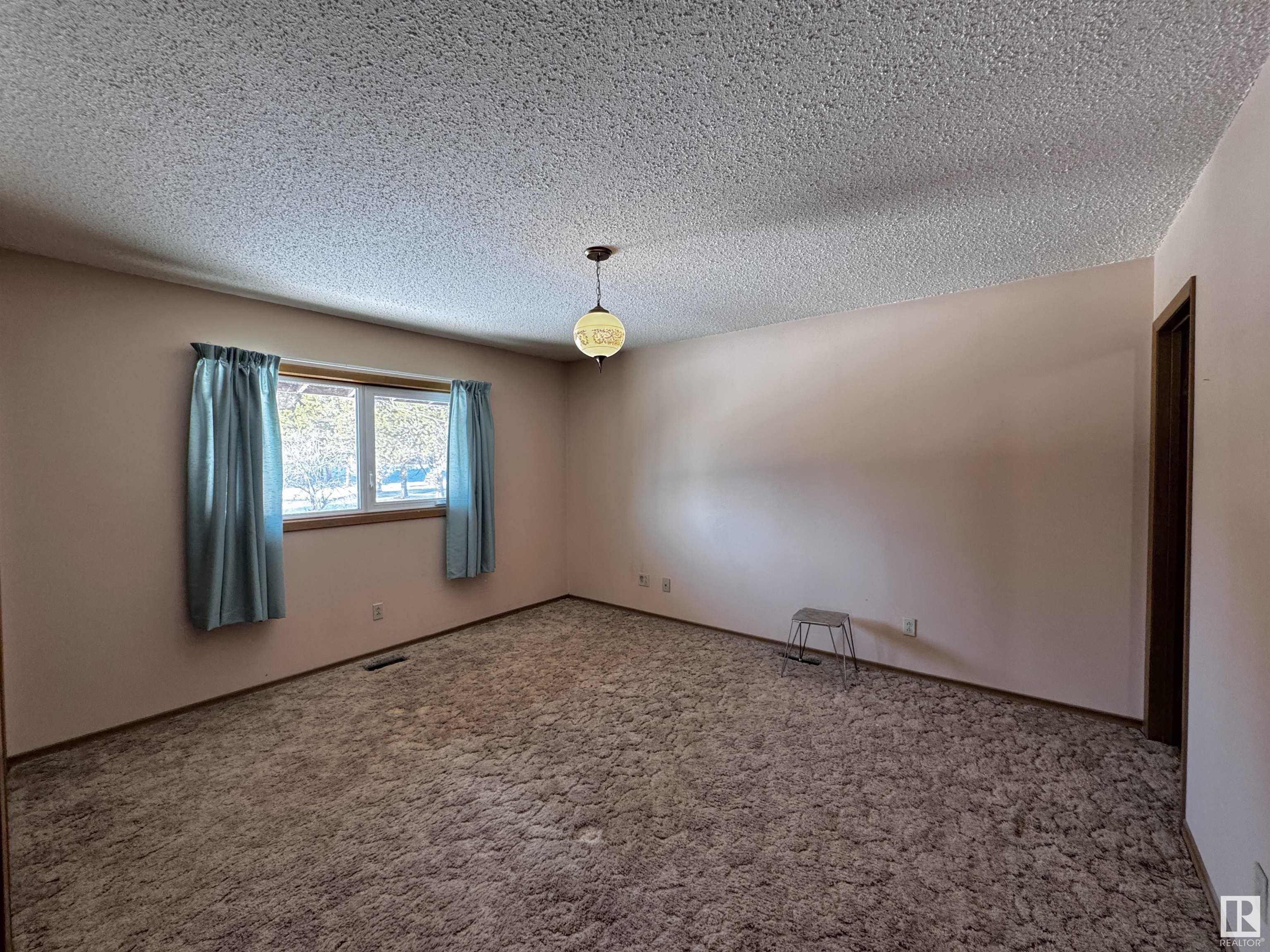      4012 HGHWAY 16 , Rural Parkland County,  ,T0E 2K0 ;  Listing Number: MLS E4417595