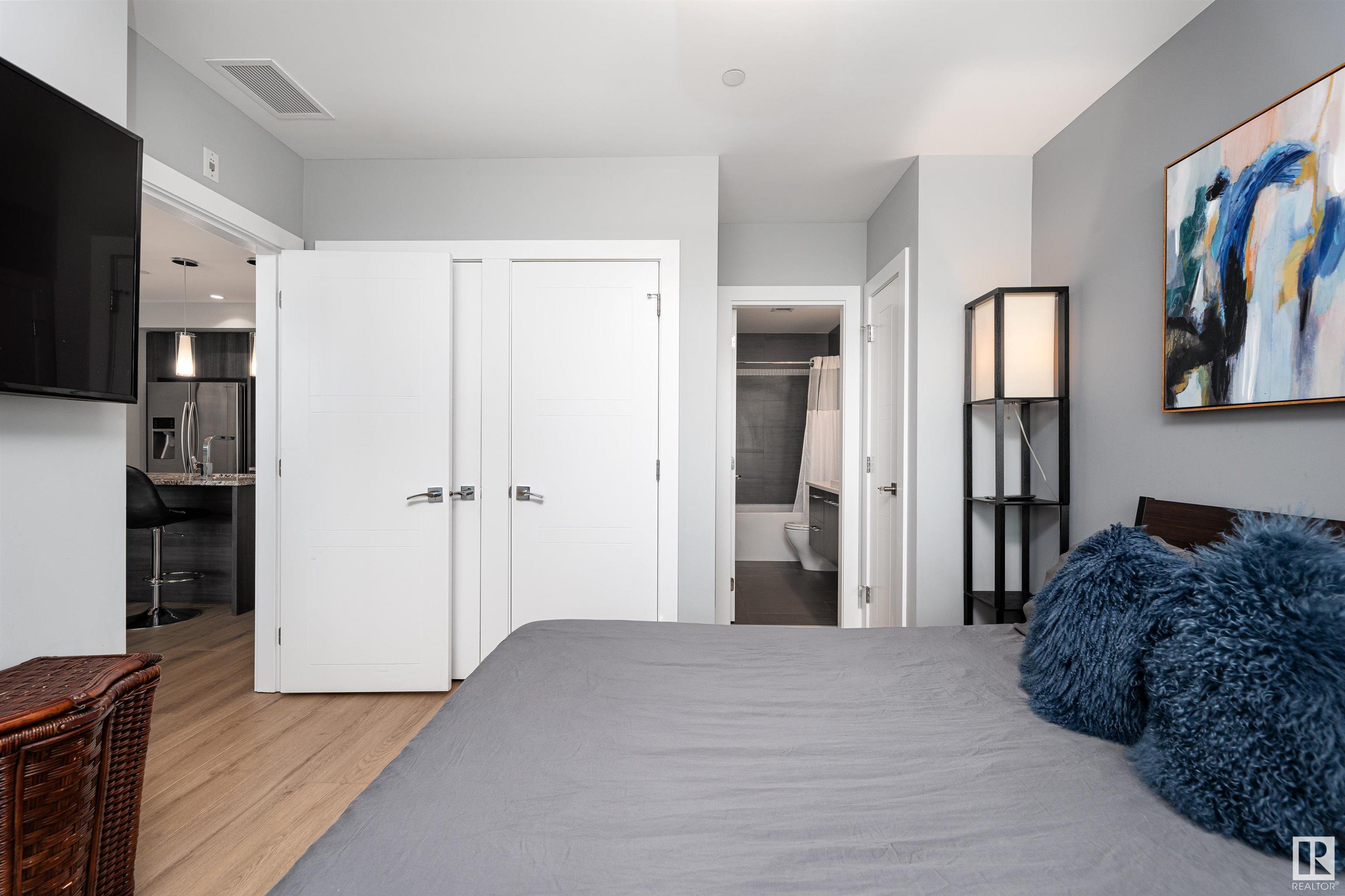      #1404 11969 JASPER AV NW , Edmonton,  ,T5K 0P1 ;  Listing Number: MLS E4417598