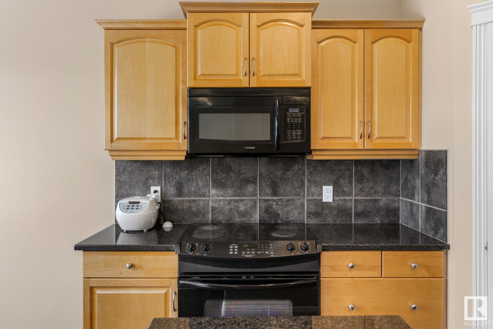      2615 HANNA CR NW , Edmonton,  ,T6R 3C9 ;  Listing Number: MLS E4417605