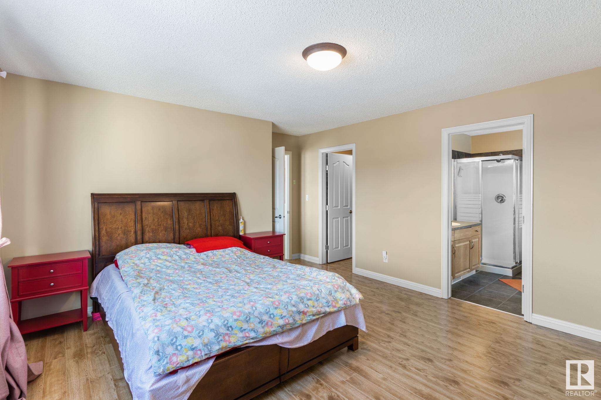      2615 HANNA CR NW , Edmonton,  ,T6R 3C9 ;  Listing Number: MLS E4417605