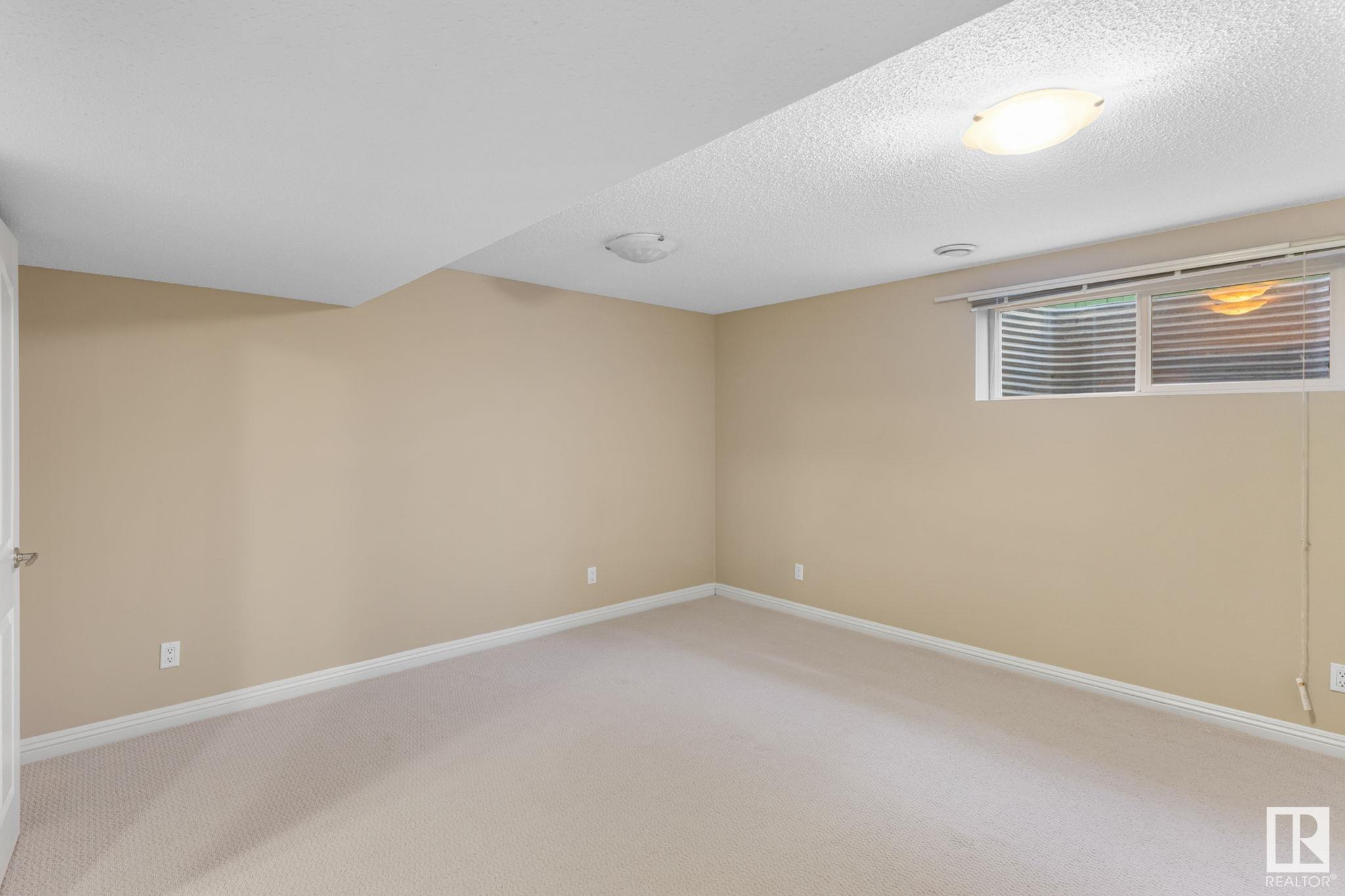      2615 HANNA CR NW , Edmonton,  ,T6R 3C9 ;  Listing Number: MLS E4417605