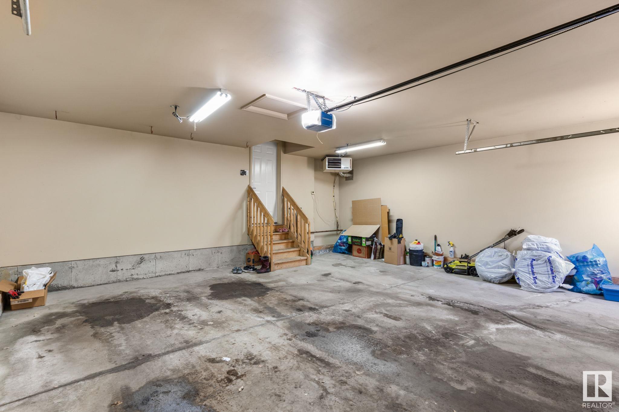      2615 HANNA CR NW , Edmonton,  ,T6R 3C9 ;  Listing Number: MLS E4417605
