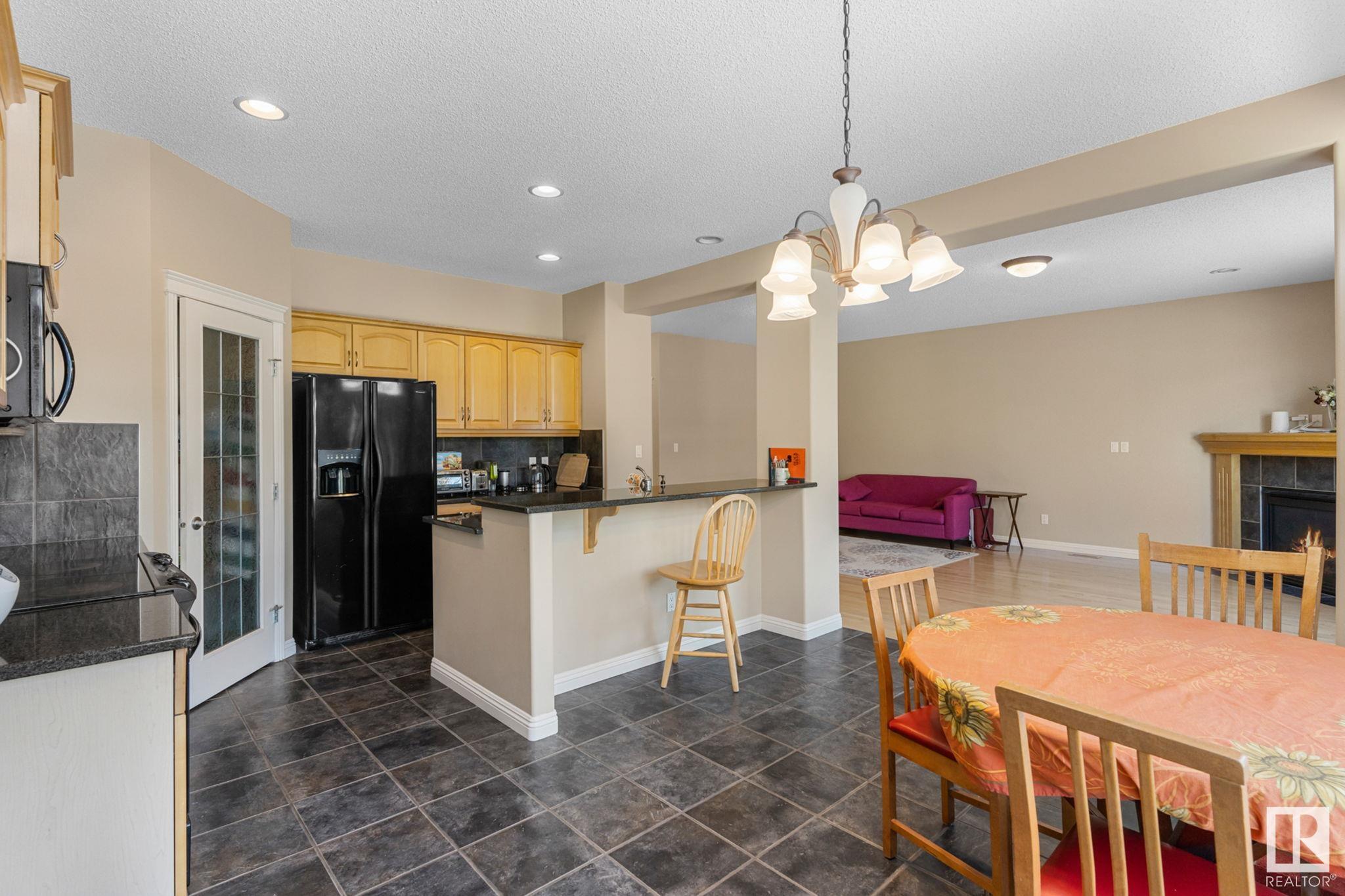      2615 HANNA CR NW , Edmonton,  ,T6R 3C9 ;  Listing Number: MLS E4417605