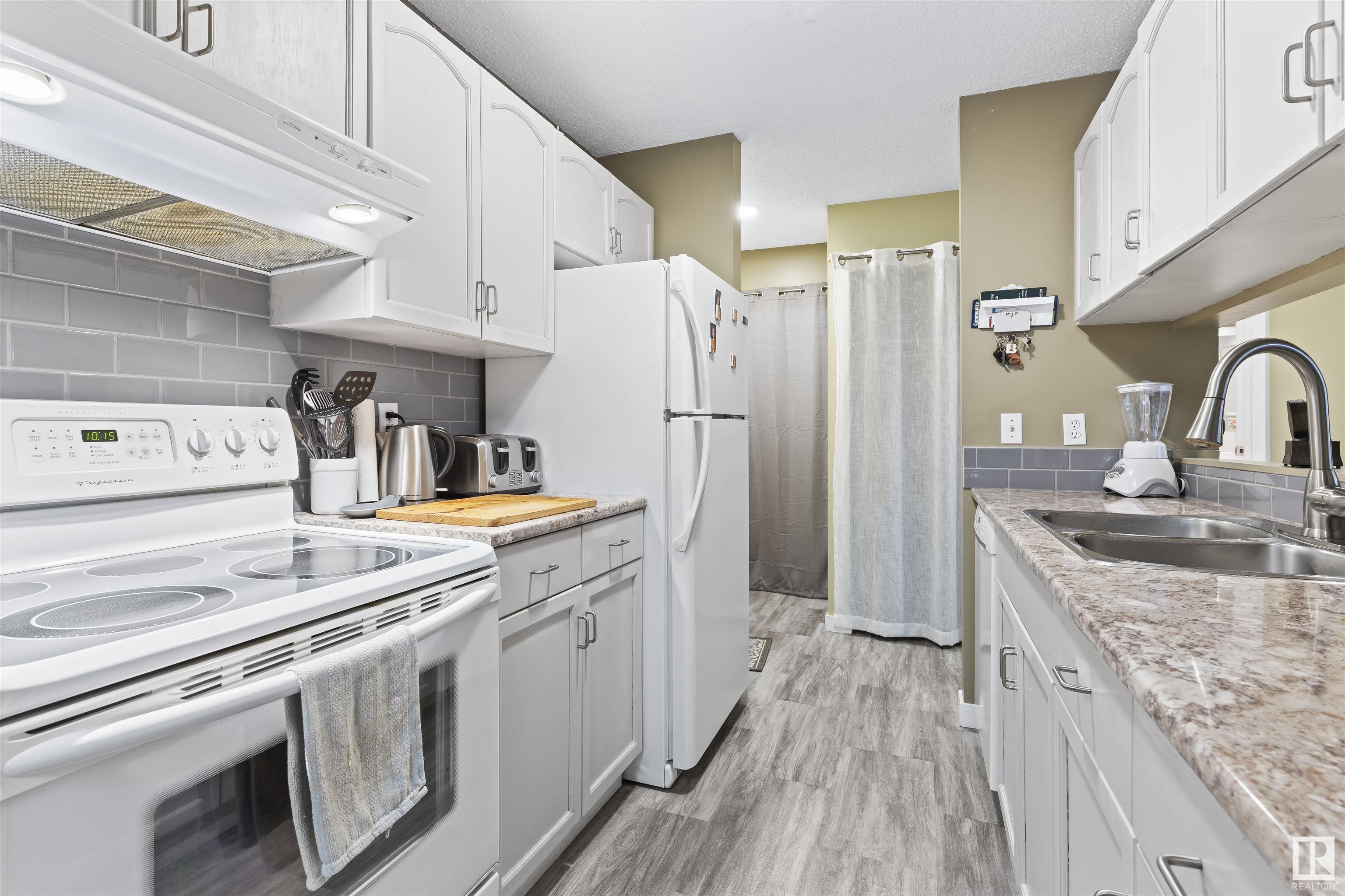      #105 11620 9A AV NW , Edmonton,  ,T0C 2P0 ;  Listing Number: MLS E4417623