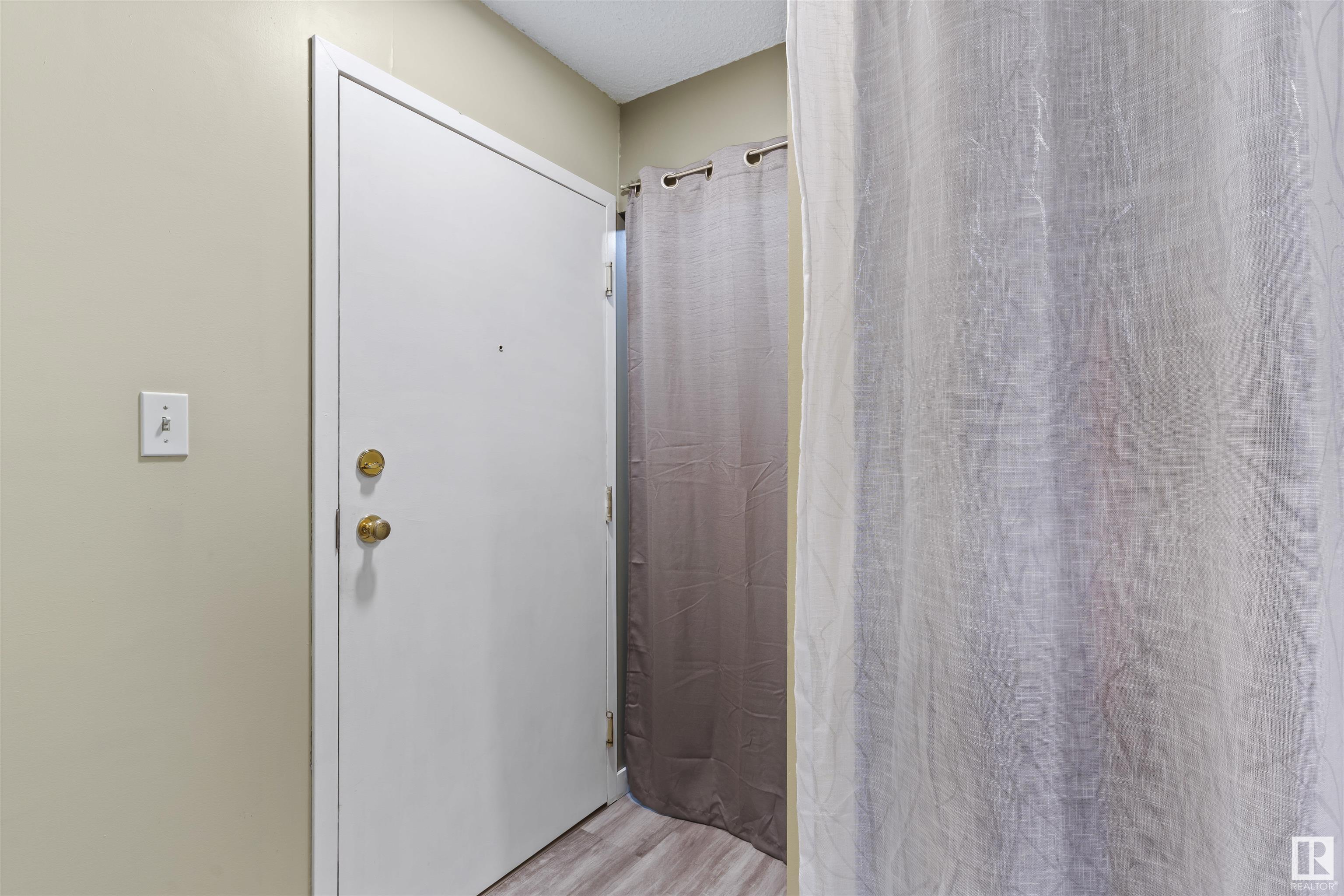      #105 11620 9A AV NW , Edmonton,  ,T0C 2P0 ;  Listing Number: MLS E4417623
