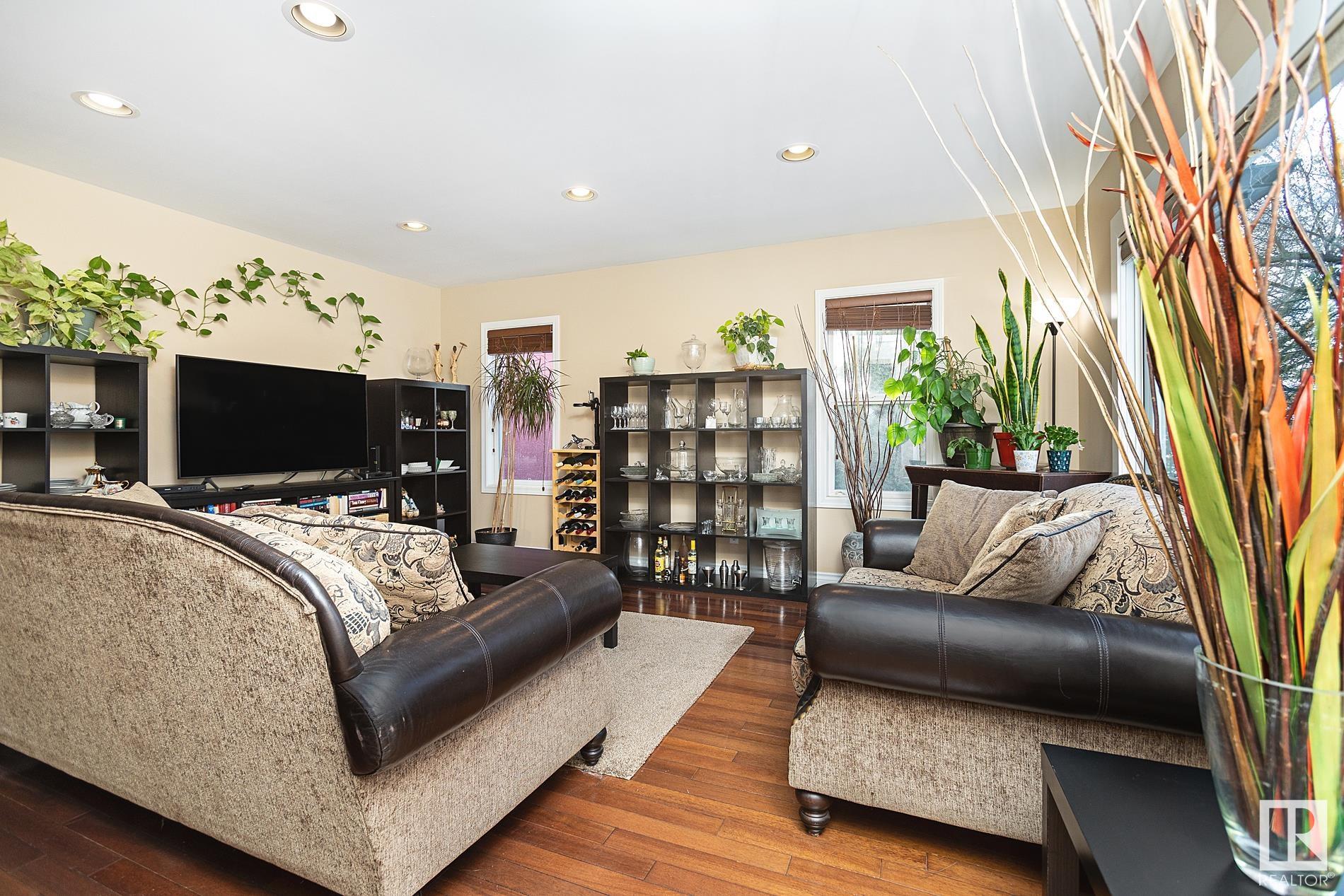      14411 106 AV NW , Edmonton,  ,T5N 3Z3 ;  Listing Number: MLS E4417636