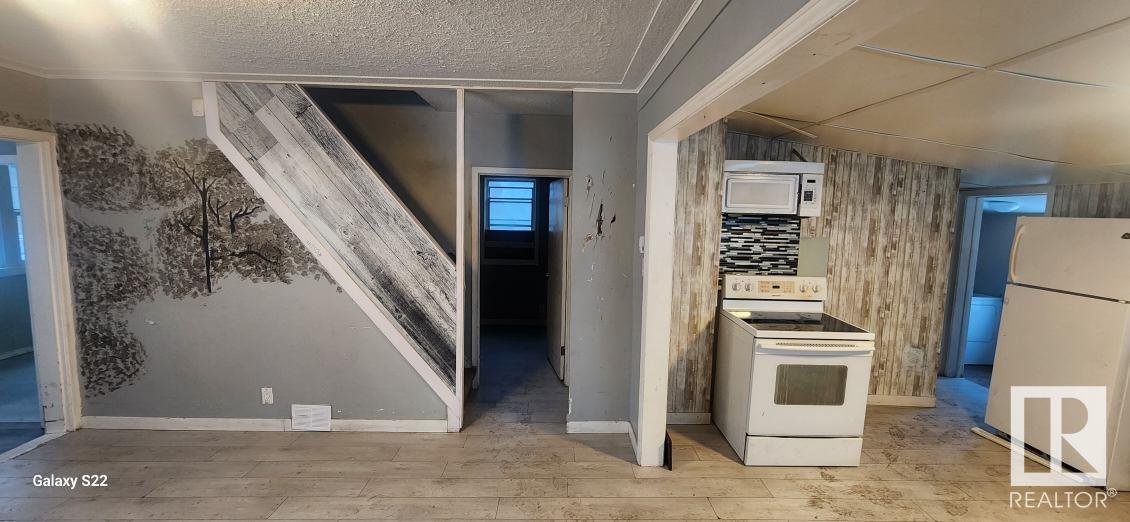      11705 94 ST NW , Edmonton,  ,T5G 1J1 ;  Listing Number: MLS E4417654