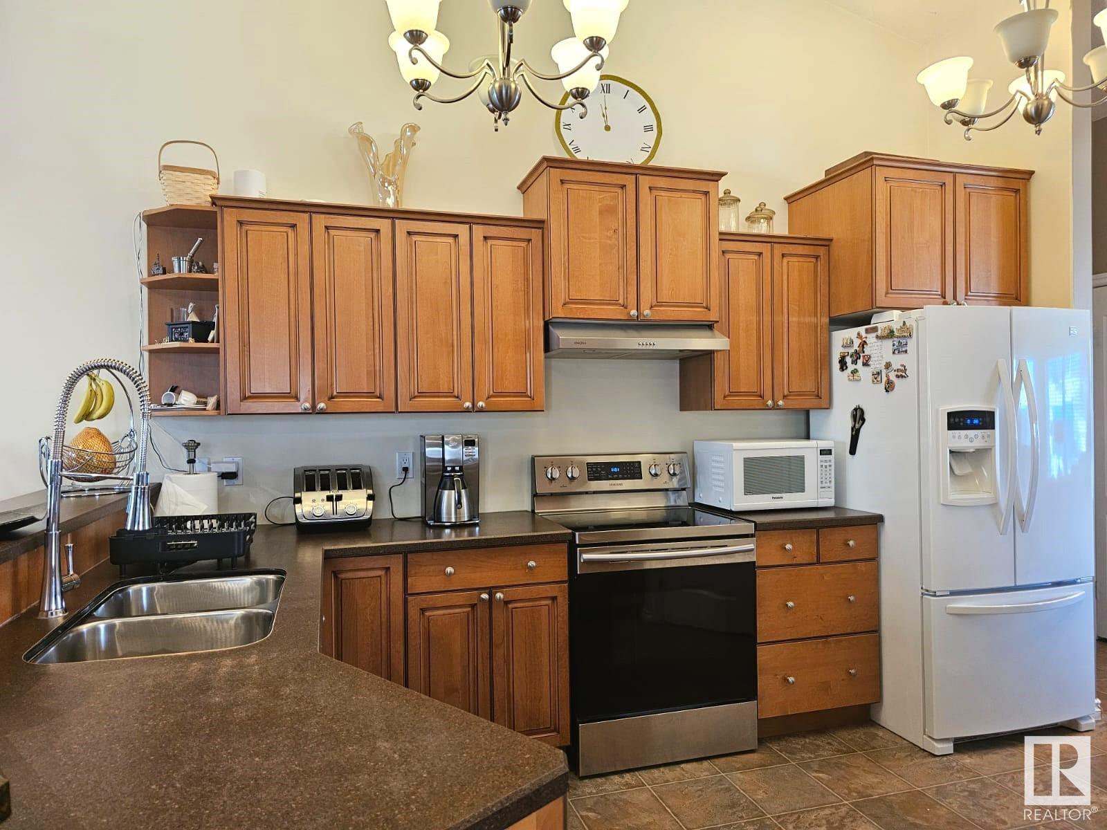      3512 45 ST , Drayton Valley,  ,T7A 1W3 ;  Listing Number: MLS E4417662