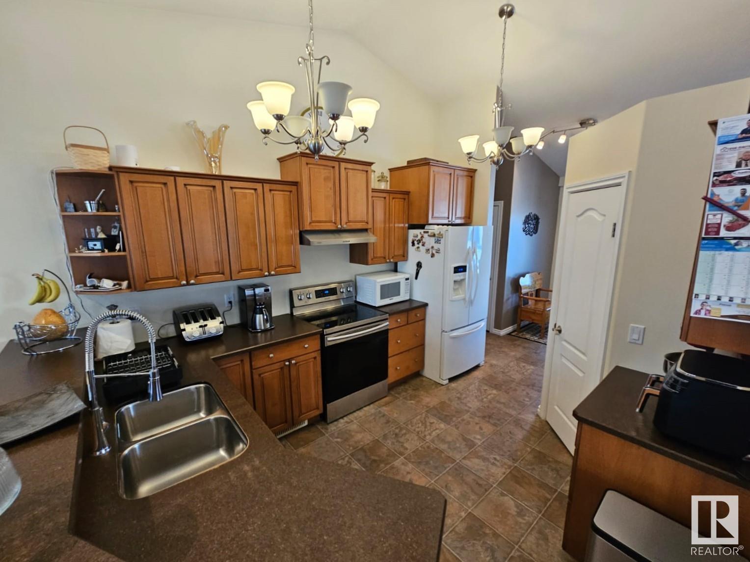      3512 45 ST , Drayton Valley,  ,T7A 1W3 ;  Listing Number: MLS E4417662