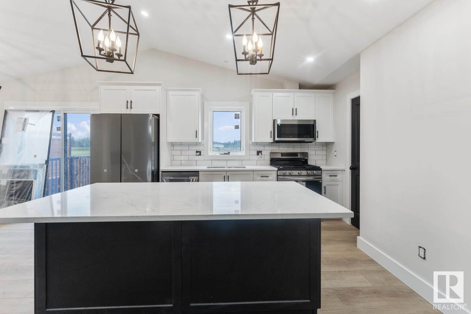      811 Schooner DR , Cold Lake,  ,T9M 0K7 ;  Listing Number: MLS E4417665
