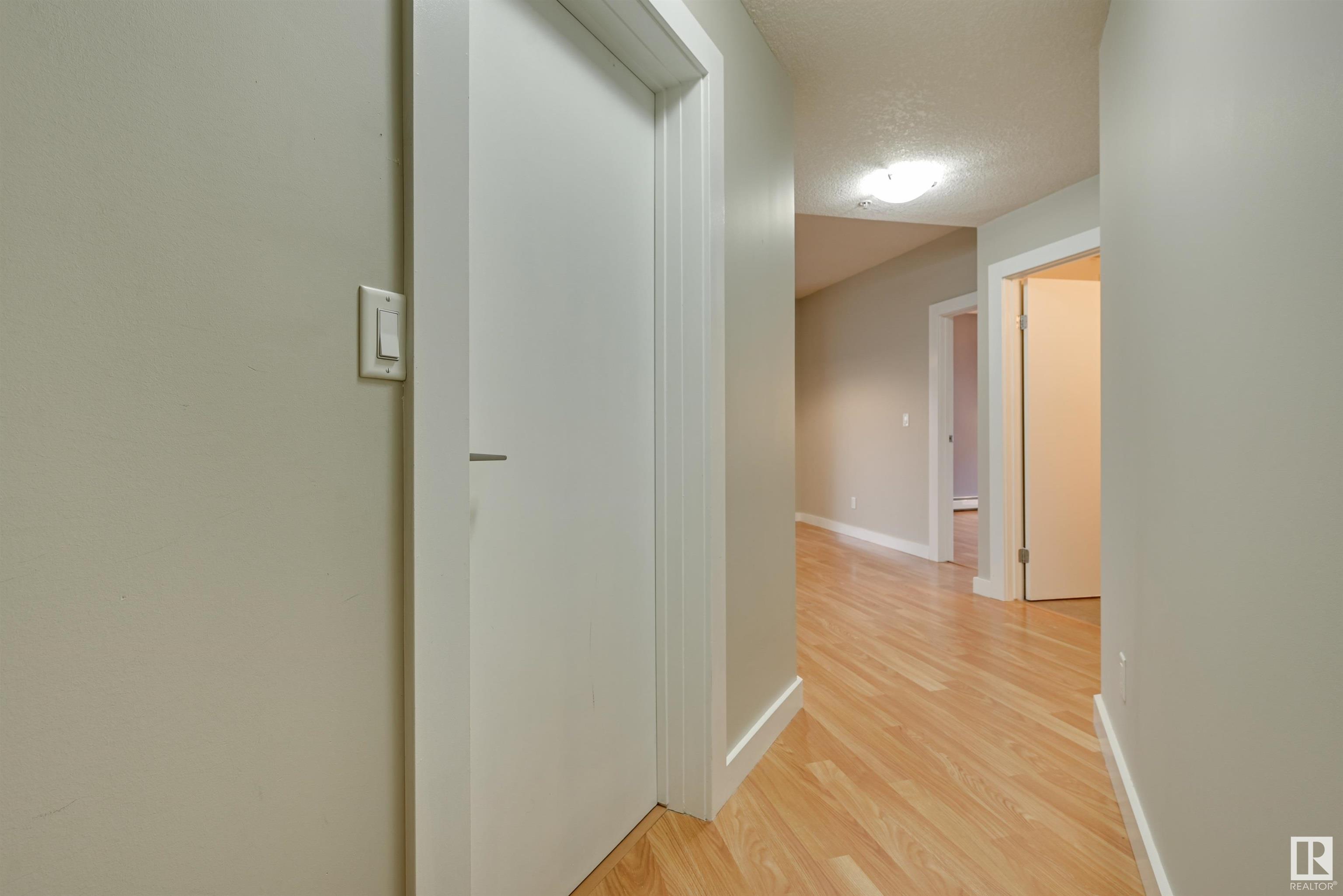     #1005 10136 104 ST NW , Edmonton,  ,T5J 0B5 ;  Listing Number: MLS E4417675