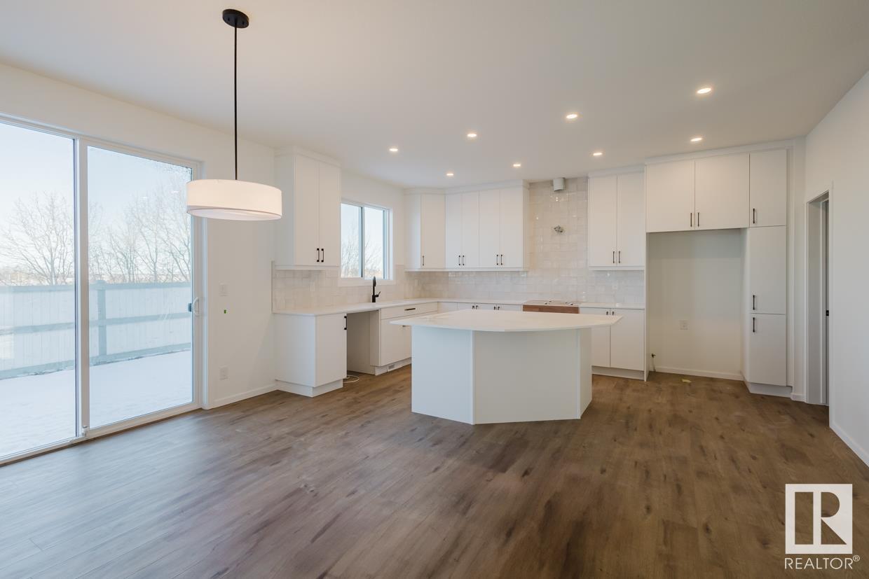     1034 Stoneside RD , Sherwood Park,  ,T8H 3A2 ;  Listing Number: MLS E4417677