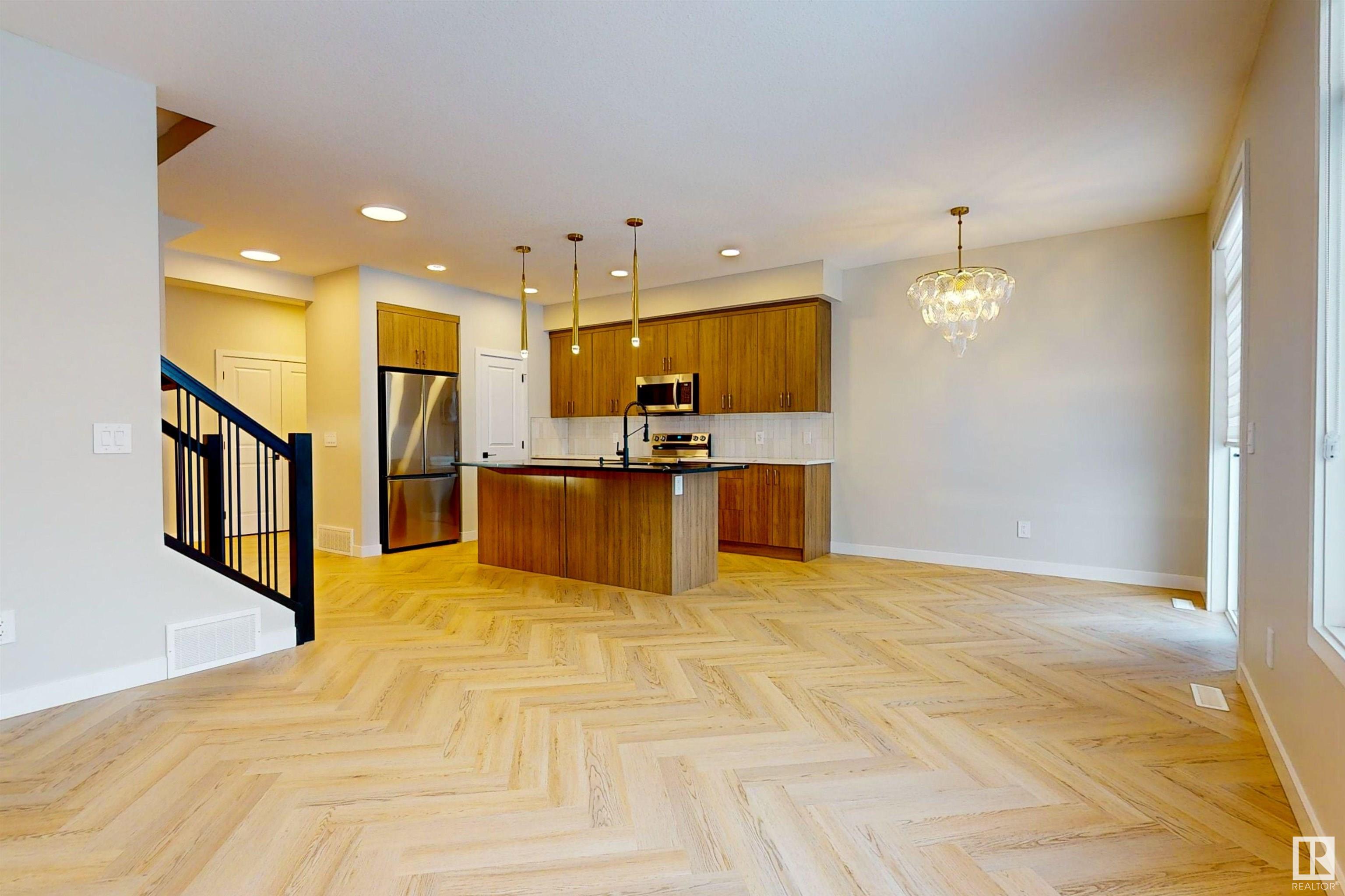      16248 19 AV SW , Edmonton,  ,T6W 5C6 ;  Listing Number: MLS E4417690