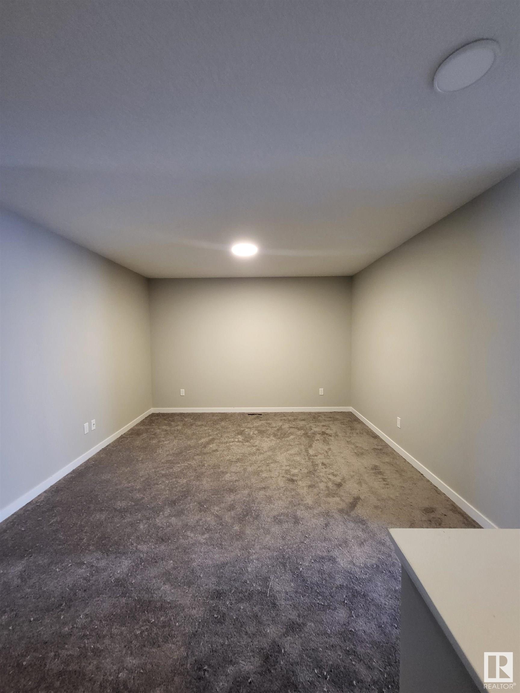      7080 182 AV NW , Edmonton,  ,T5Z 0V7 ;  Listing Number: MLS E4417707
