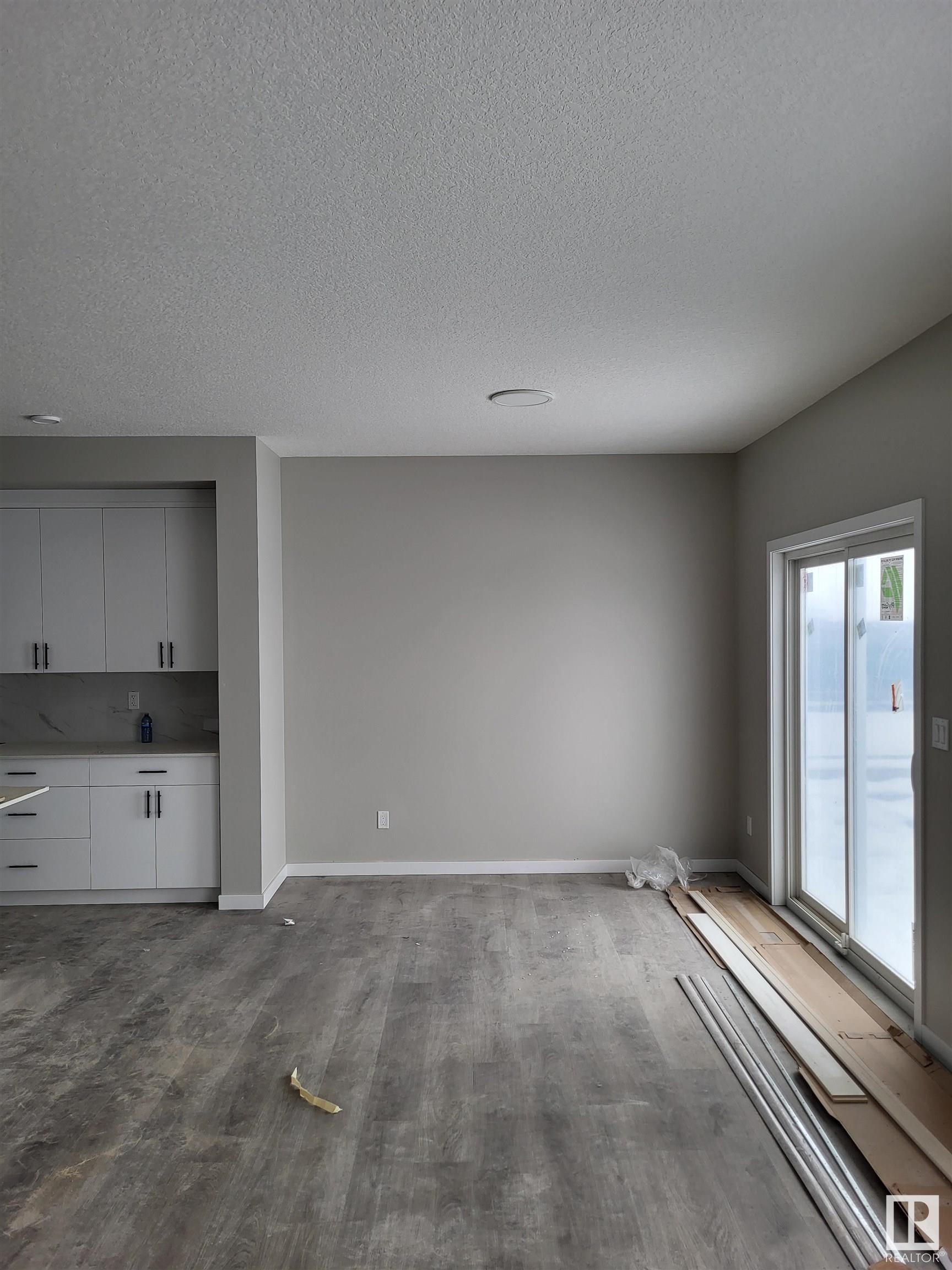      7080 182 AV NW , Edmonton,  ,T5Z 0V7 ;  Listing Number: MLS E4417707