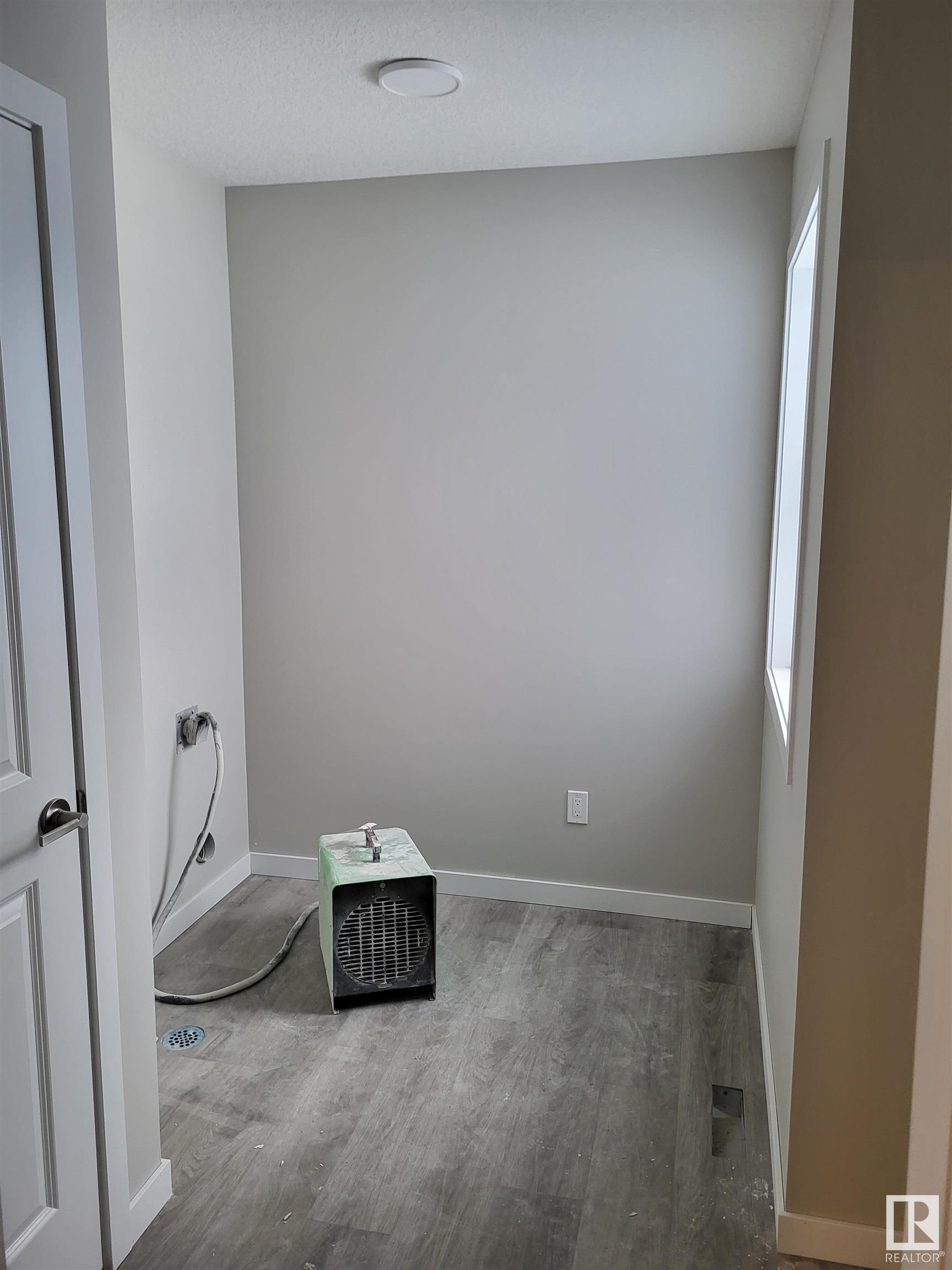      7080 182 AV NW , Edmonton,  ,T5Z 0V7 ;  Listing Number: MLS E4417707