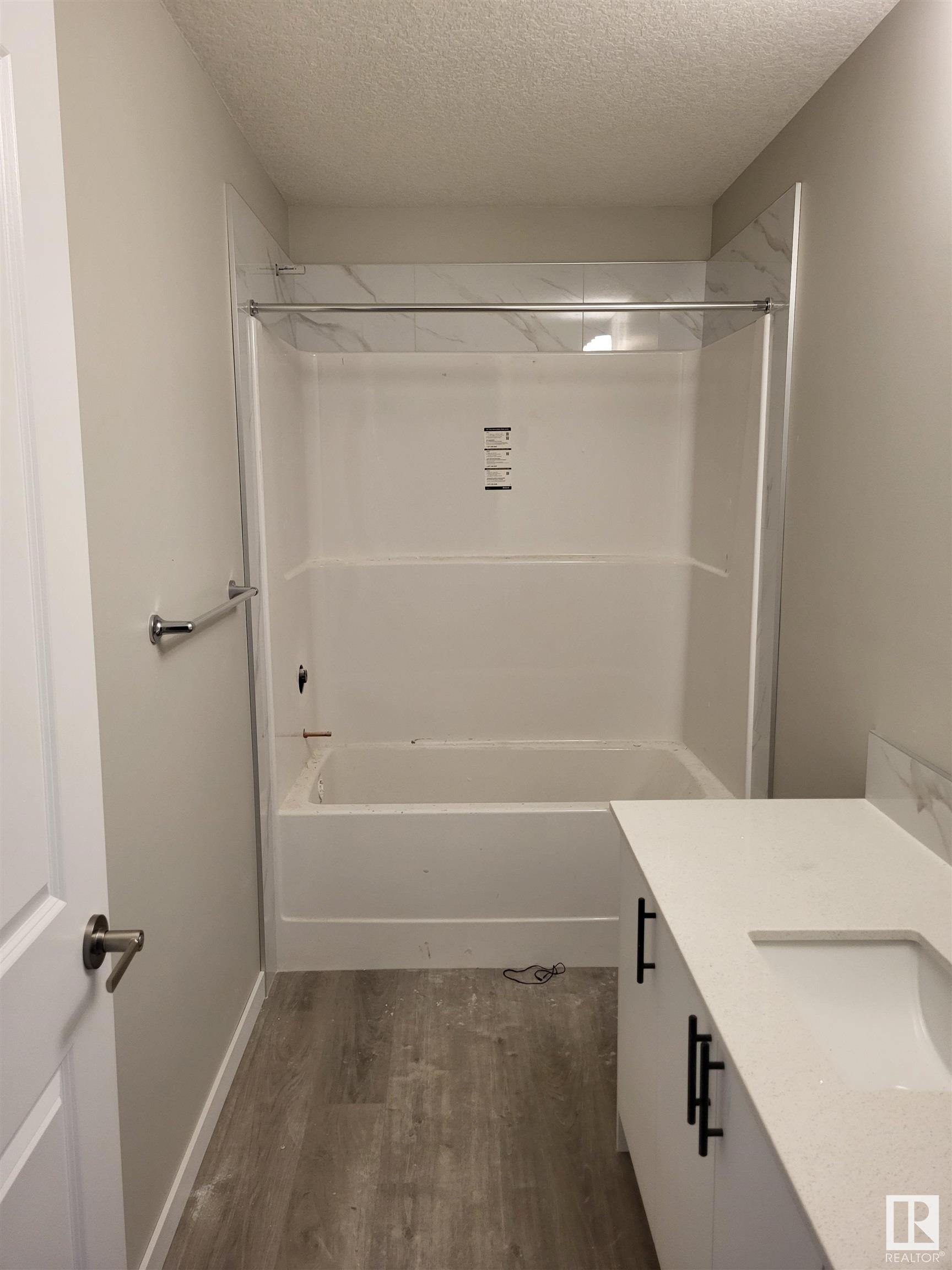      7080 182 AV NW , Edmonton,  ,T5Z 0V7 ;  Listing Number: MLS E4417707
