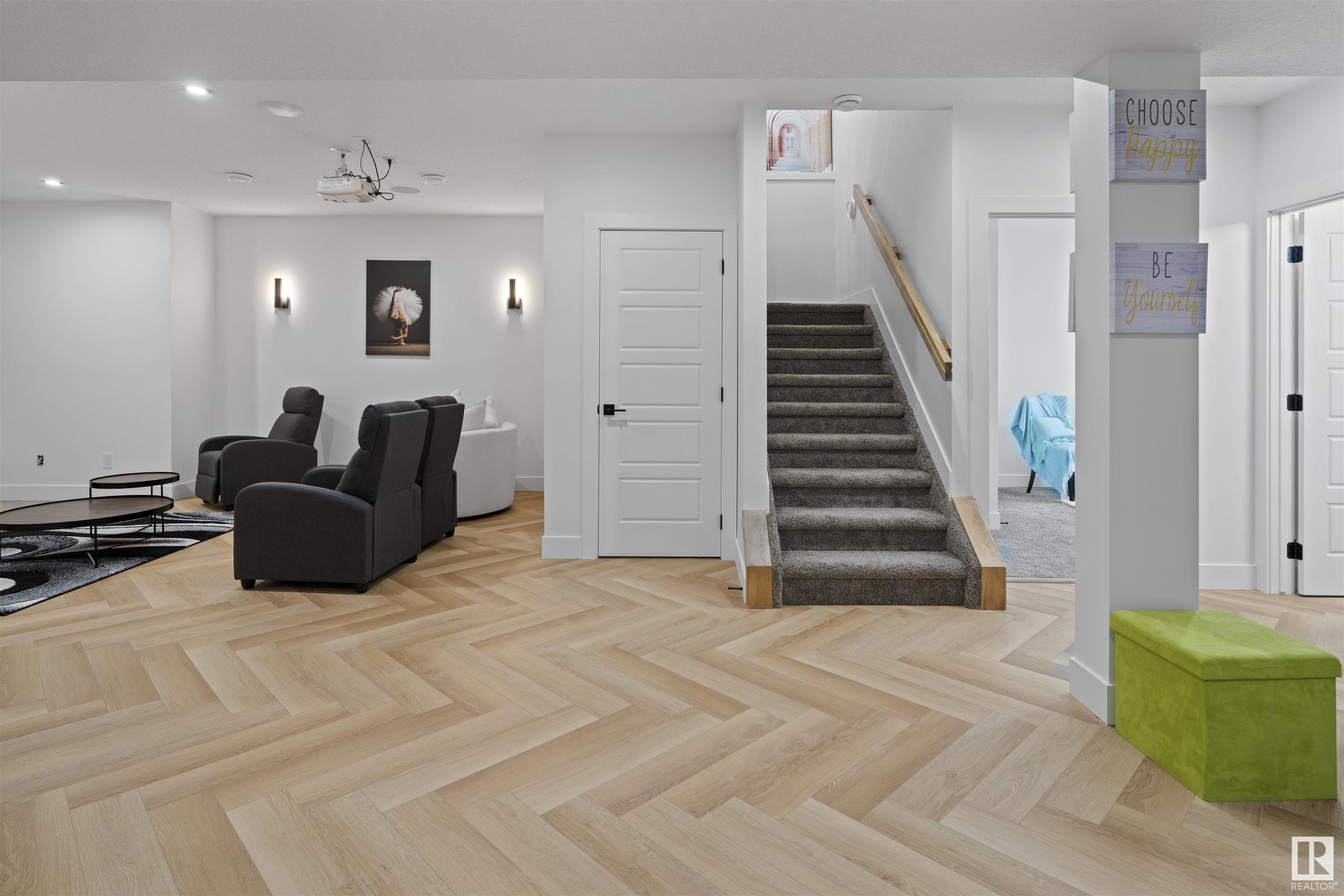      2031 165 Street SW , Edmonton,  ,T6W 5K1 ;  Listing Number: MLS E4417725