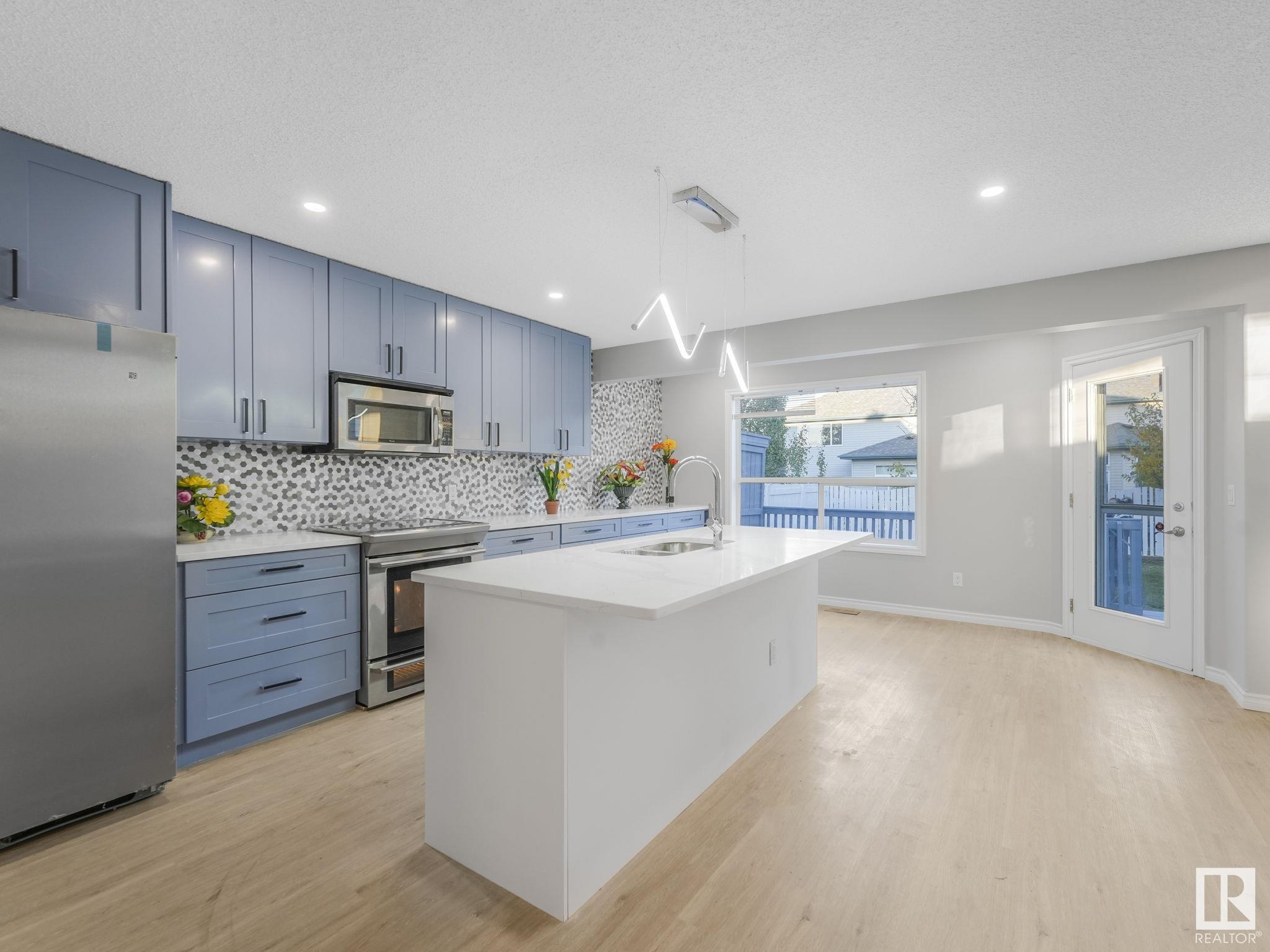      8 FOXHAVEN CR , Sherwood Park,  ,T8A 6A8 ;  Listing Number: MLS E4417741