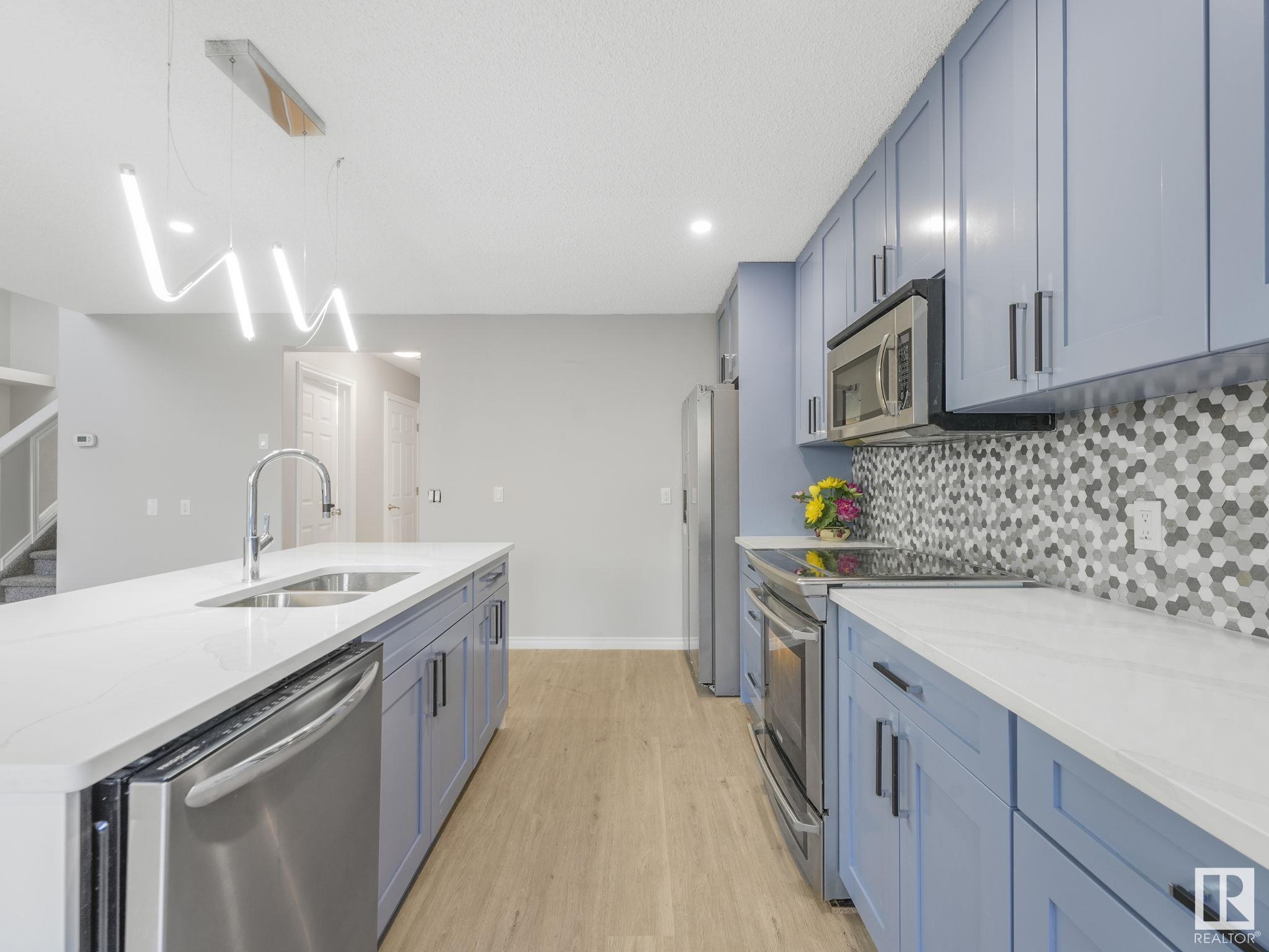      8 FOXHAVEN CR , Sherwood Park,  ,T8A 6A8 ;  Listing Number: MLS E4417741