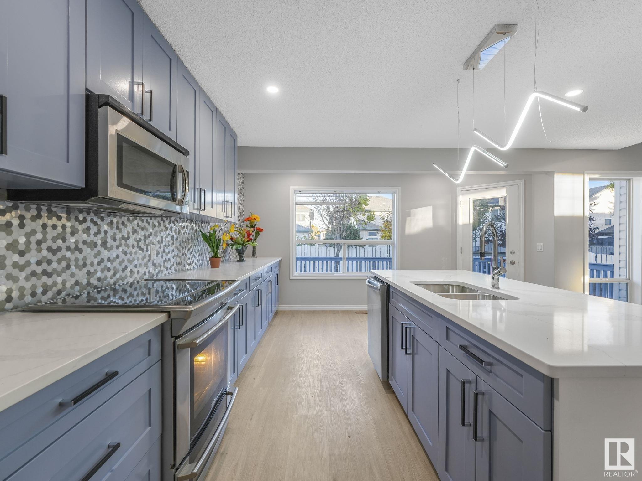      8 FOXHAVEN CR , Sherwood Park,  ,T8A 6A8 ;  Listing Number: MLS E4417741
