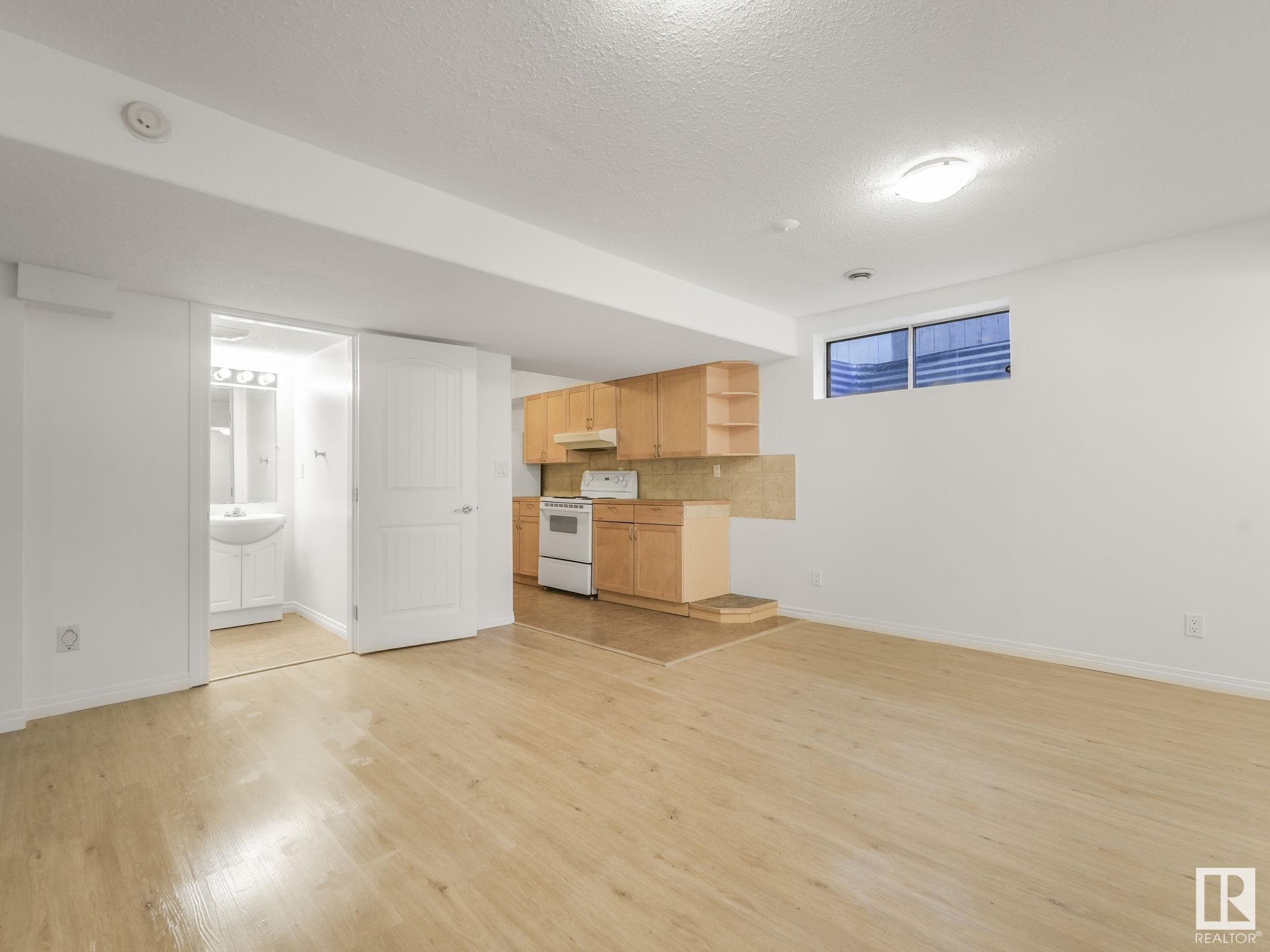      8 FOXHAVEN CR , Sherwood Park,  ,T8A 6A8 ;  Listing Number: MLS E4417741