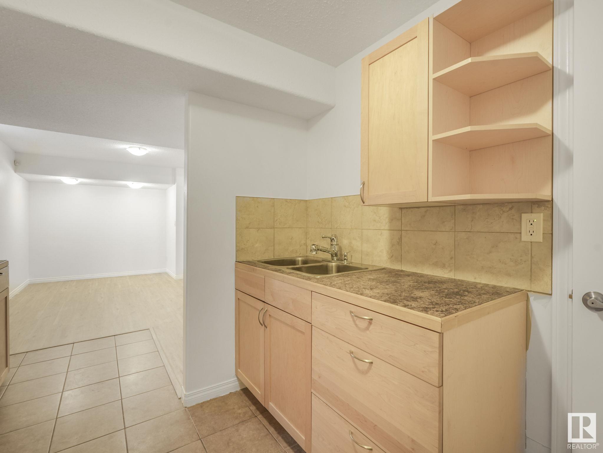      8 FOXHAVEN CR , Sherwood Park,  ,T8A 6A8 ;  Listing Number: MLS E4417741