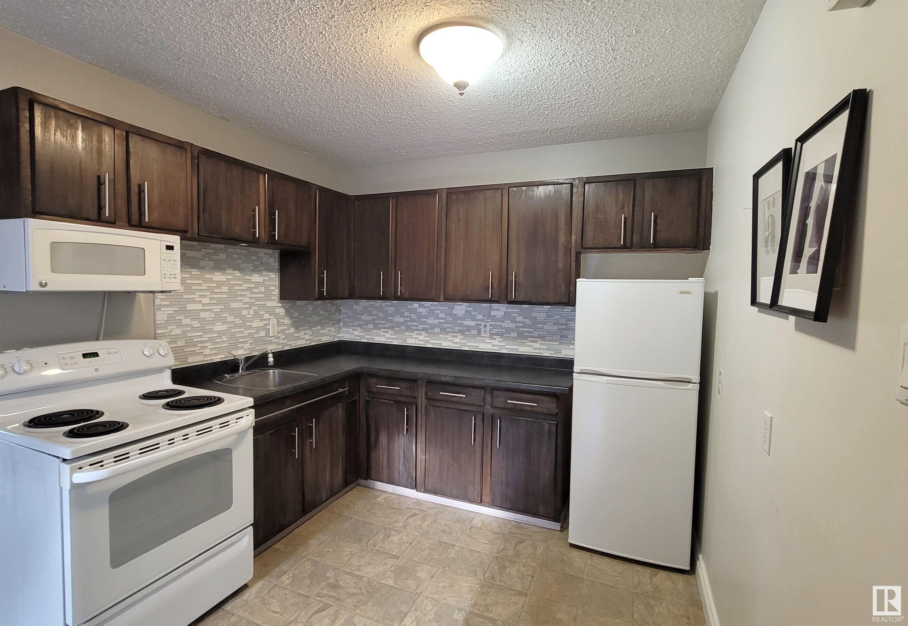     #7 15431 93 AV NW , Edmonton,  ,T5R 5H4 ;  Listing Number: MLS E4417747