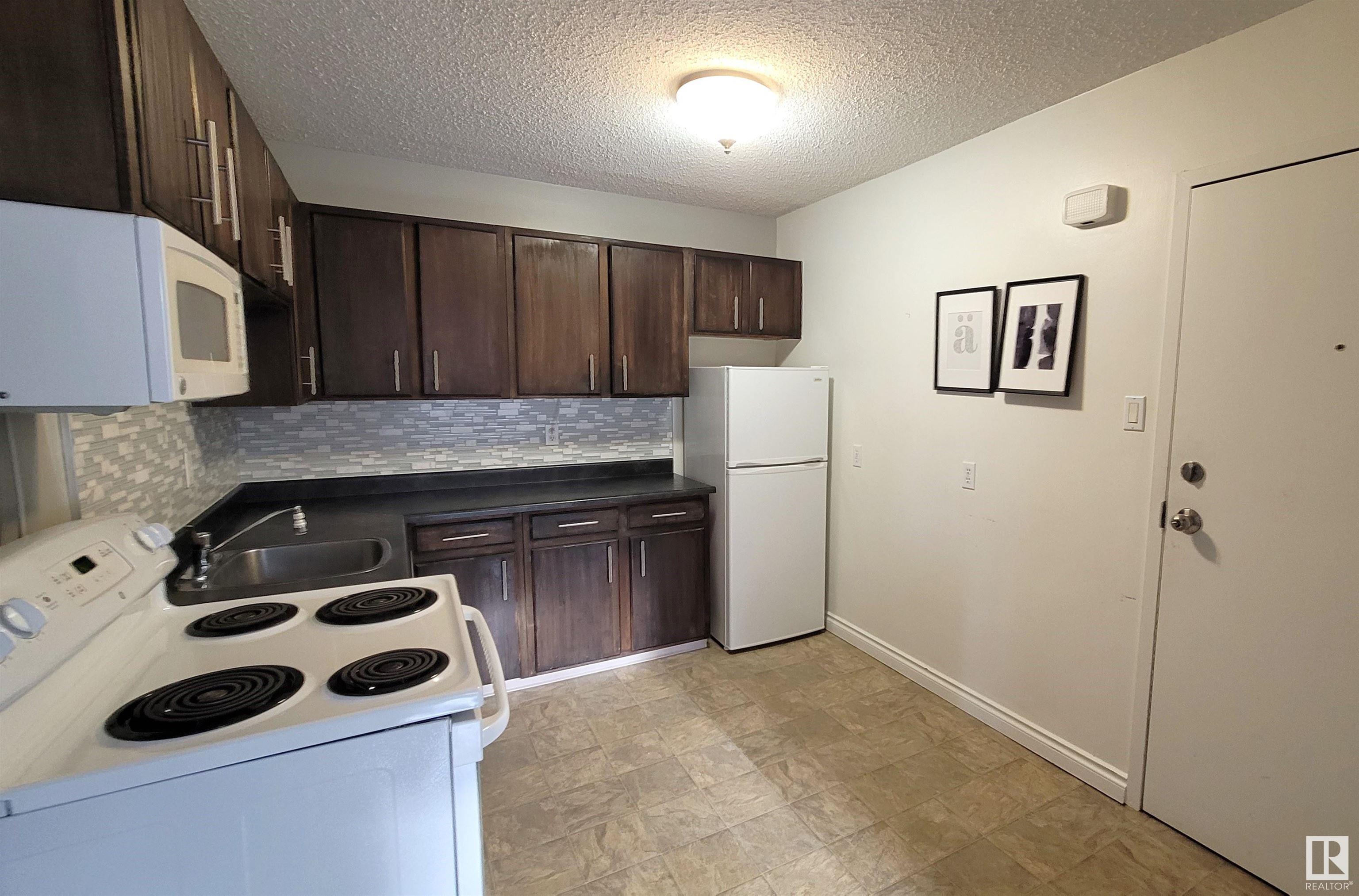      #7 15431 93 AV NW , Edmonton,  ,T5R 5H4 ;  Listing Number: MLS E4417747