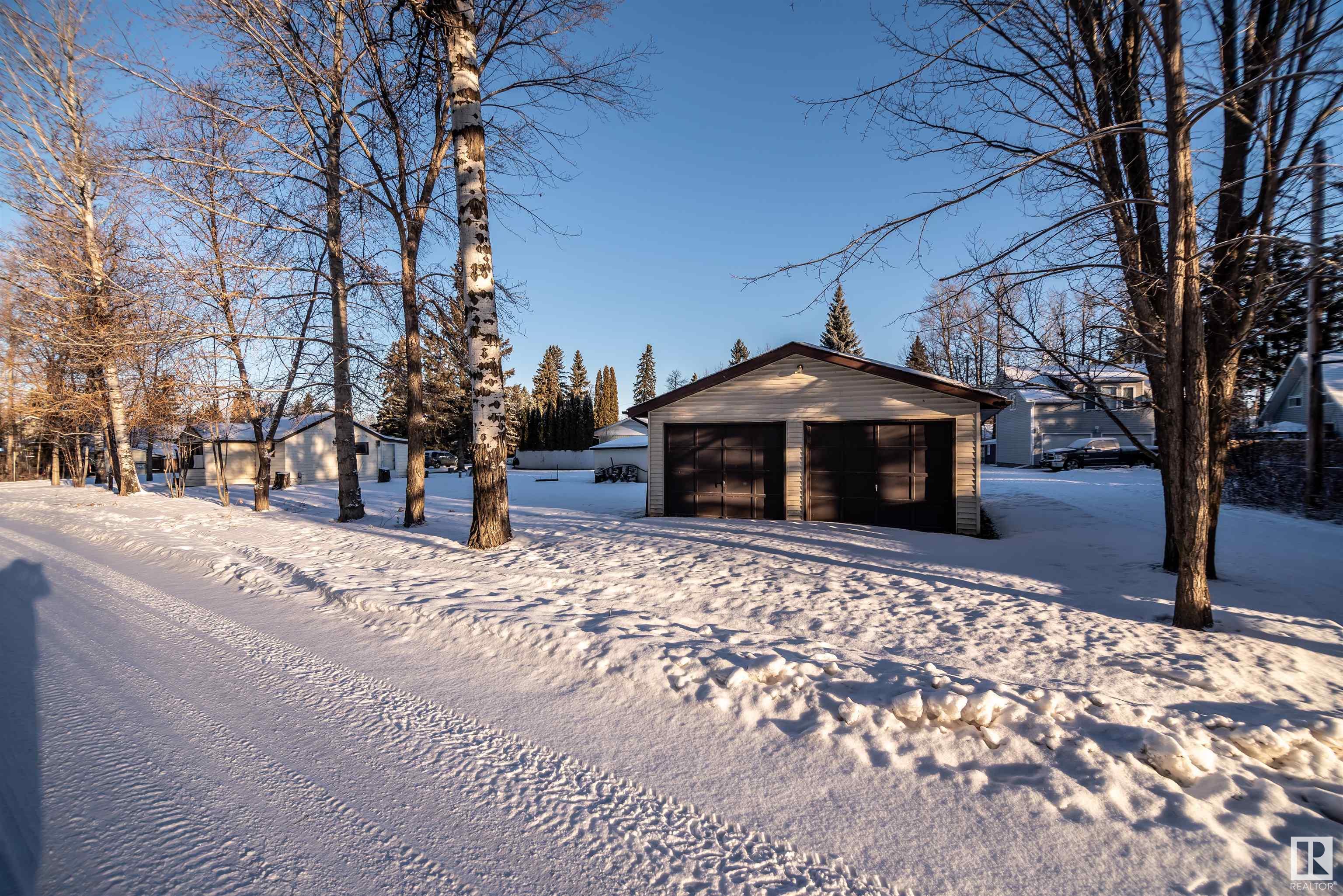      5227 5231 48A AV , Rural Lac Ste. Anne County,  ,T0A 0A0 ;  Listing Number: MLS E4417748