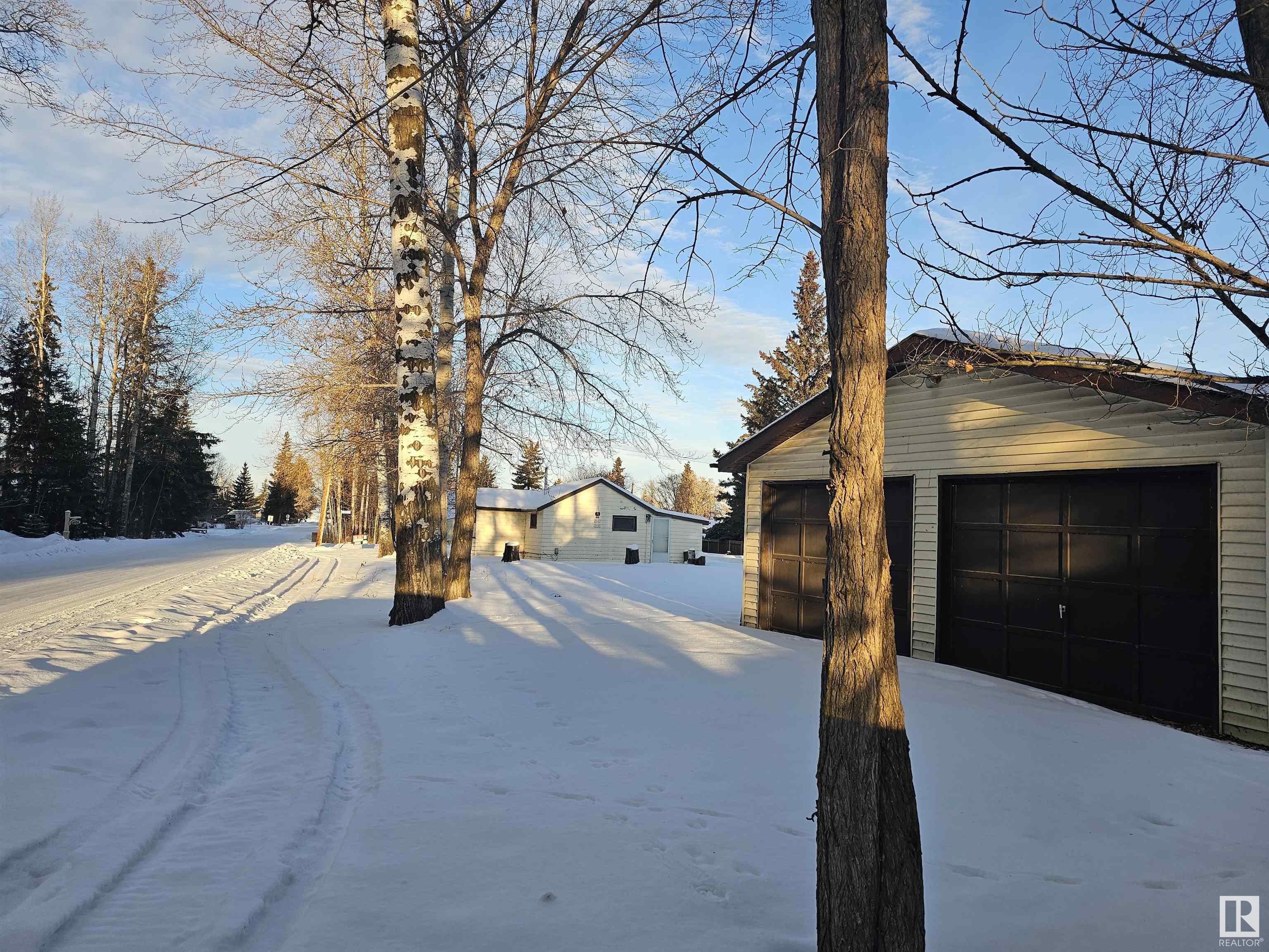      5227 5231 48A AV , Rural Lac Ste. Anne County,  ,T0A 0A0 ;  Listing Number: MLS E4417748