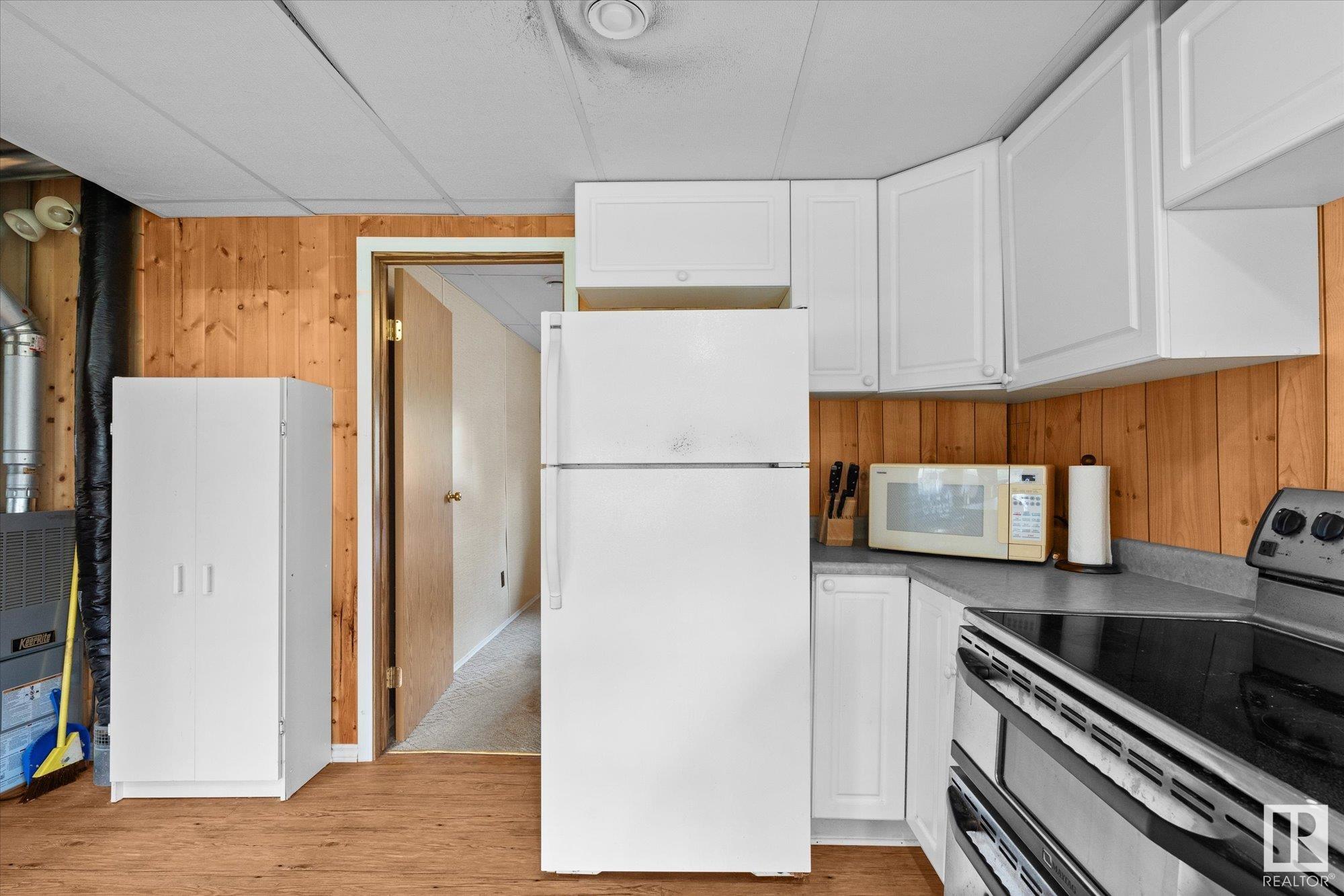      215 2nd Street , Rural Lac Ste. Anne County,  ,T0E 1A0 ;  Listing Number: MLS E4417752
