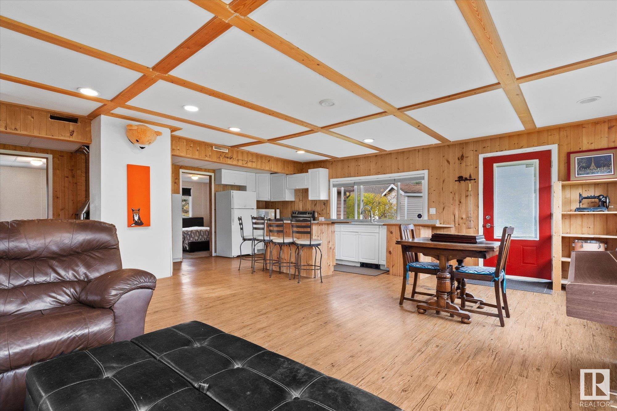      215 2nd Street , Rural Lac Ste. Anne County,  ,T0E 1A0 ;  Listing Number: MLS E4417752