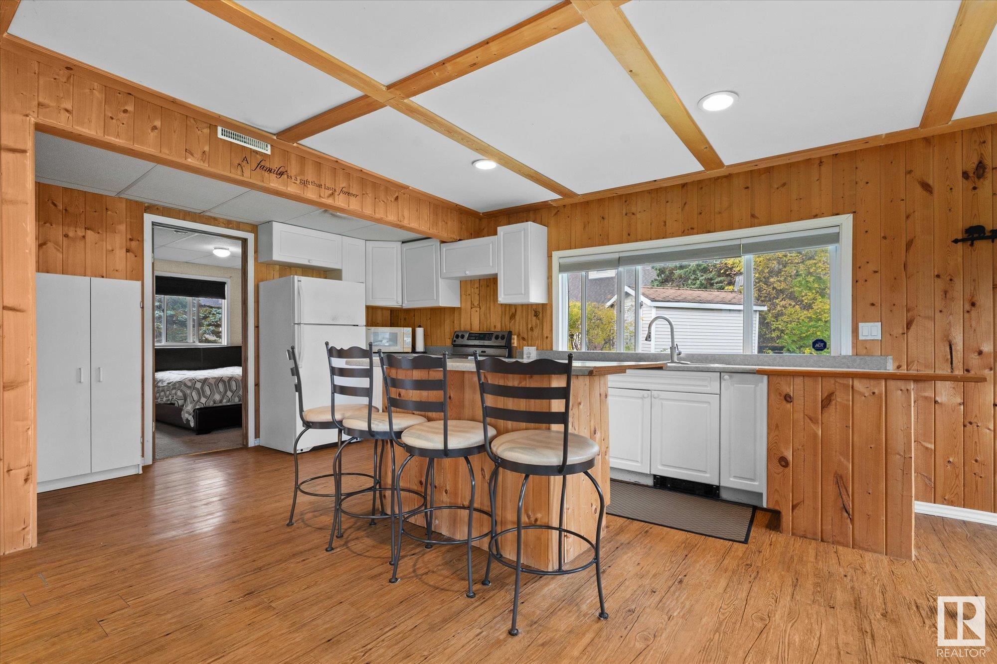     215 2nd Street , Rural Lac Ste. Anne County,  ,T0E 1A0 ;  Listing Number: MLS E4417752