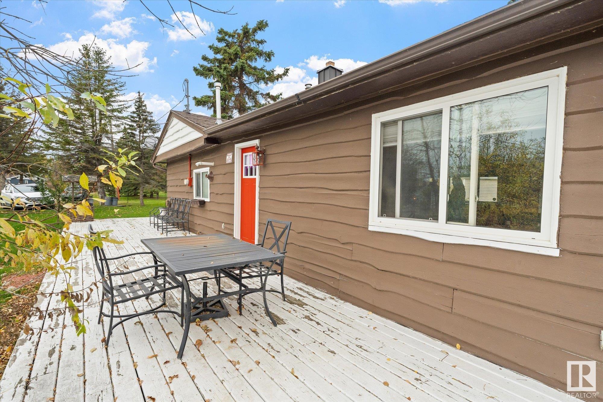      215 2nd Street , Rural Lac Ste. Anne County,  ,T0E 1A0 ;  Listing Number: MLS E4417752