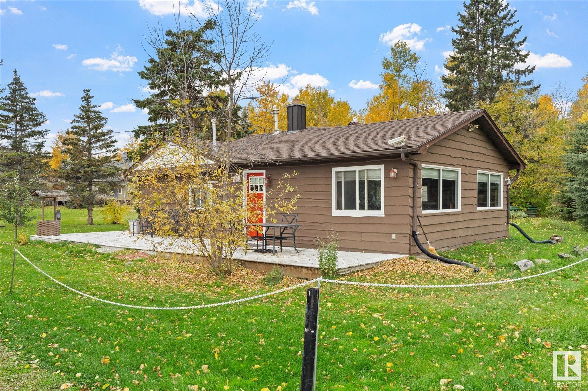     215 2nd Street , Rural Lac Ste. Anne County,  ,T0E 1A0 ;  Listing Number: MLS E4417752