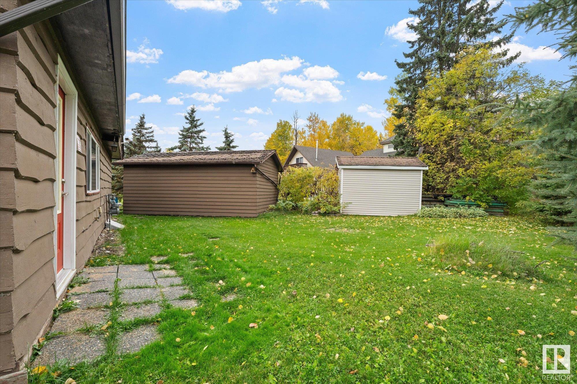      215 2nd Street , Rural Lac Ste. Anne County,  ,T0E 1A0 ;  Listing Number: MLS E4417752