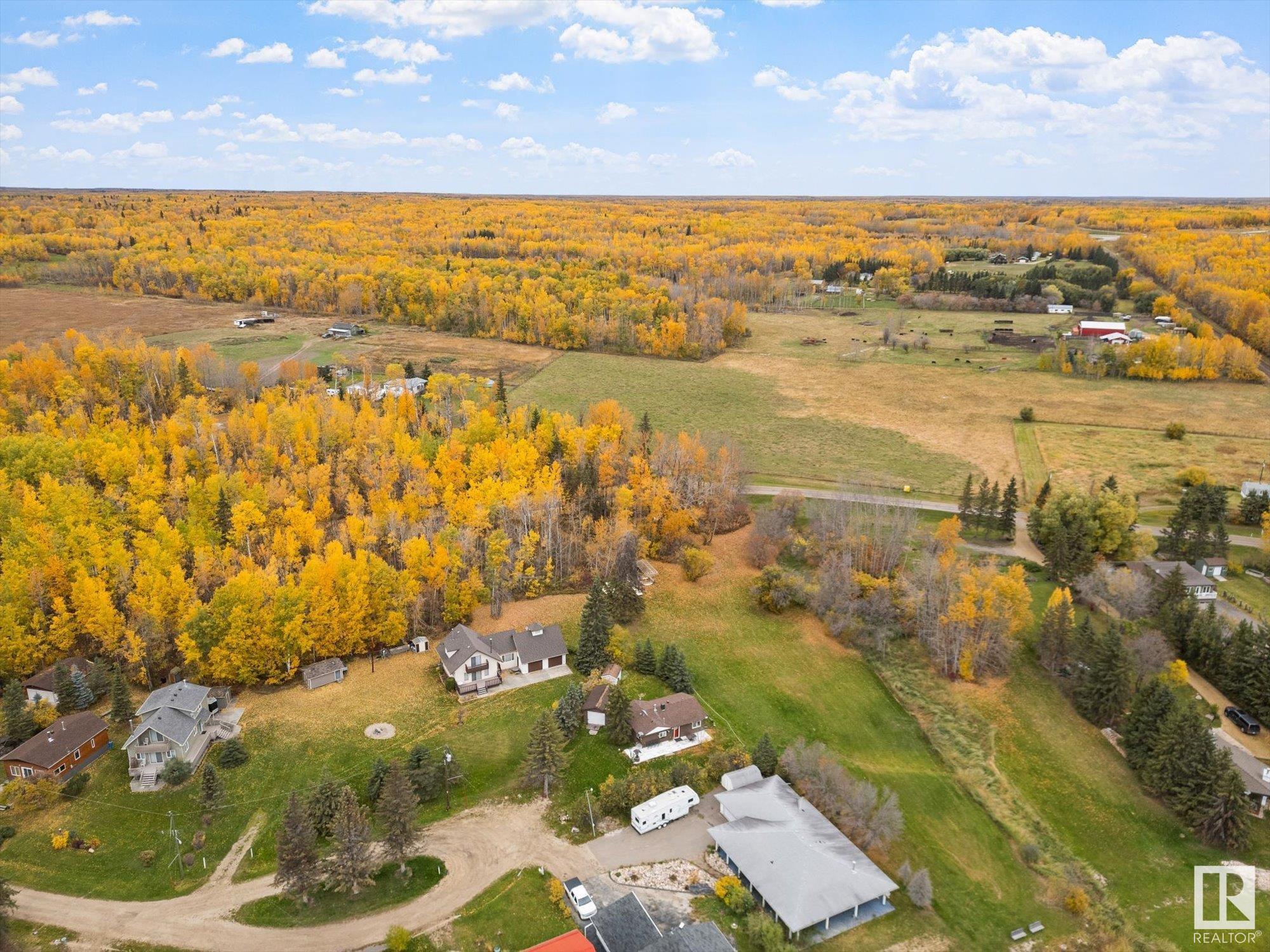      215 2nd Street , Rural Lac Ste. Anne County,  ,T0E 1A0 ;  Listing Number: MLS E4417752