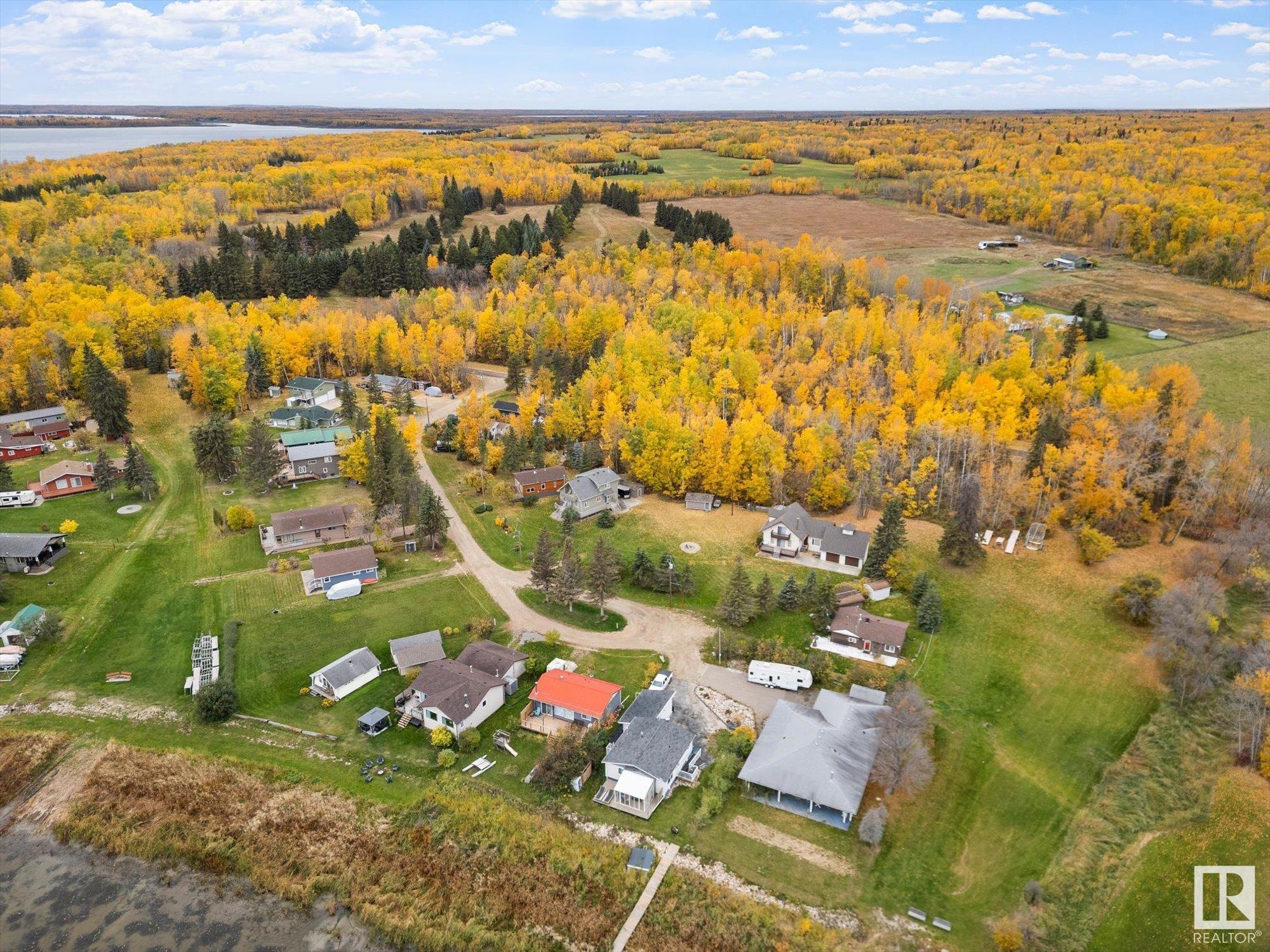      215 2nd Street , Rural Lac Ste. Anne County,  ,T0E 1A0 ;  Listing Number: MLS E4417752