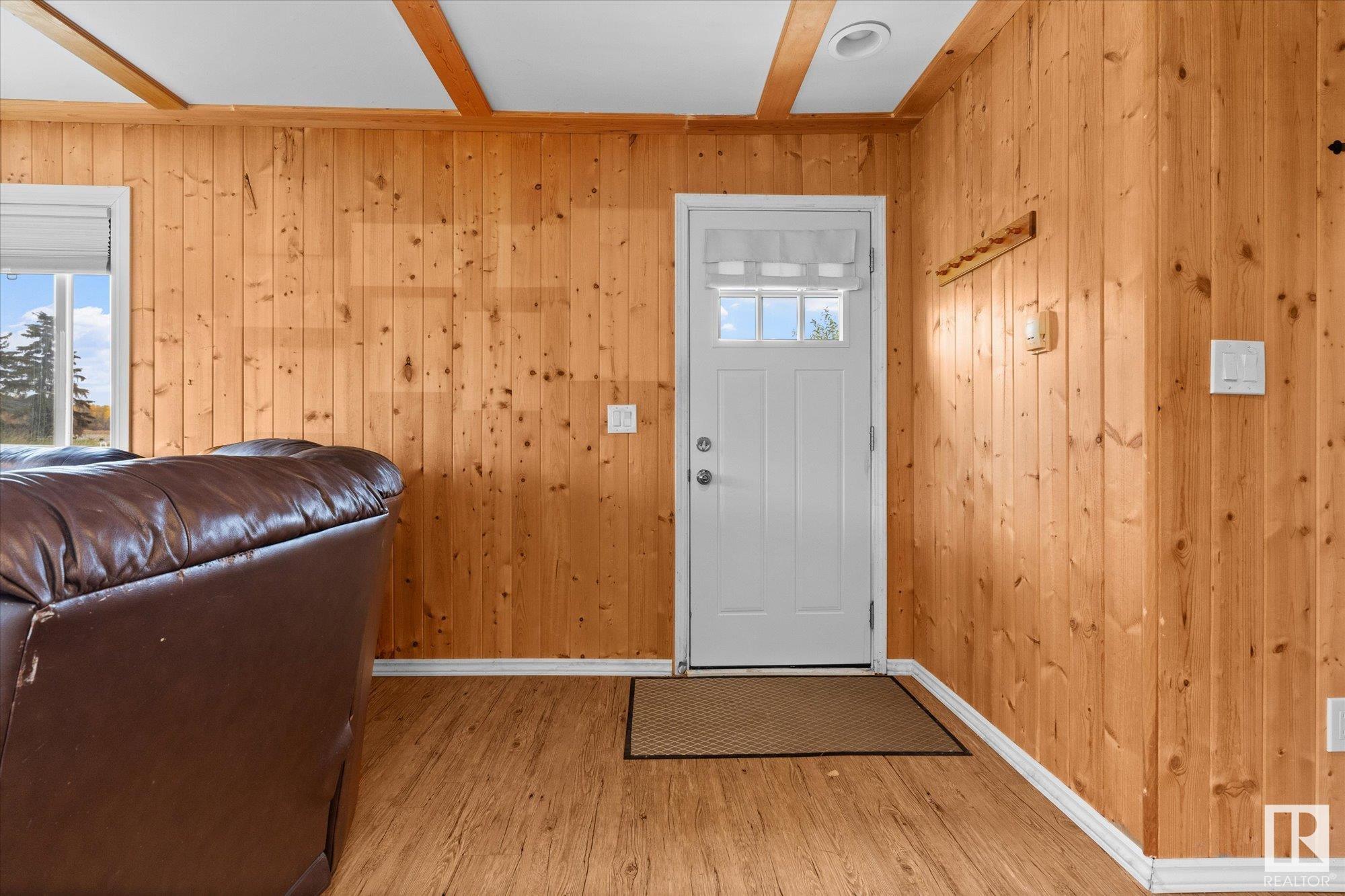      215 2nd Street , Rural Lac Ste. Anne County,  ,T0E 1A0 ;  Listing Number: MLS E4417752