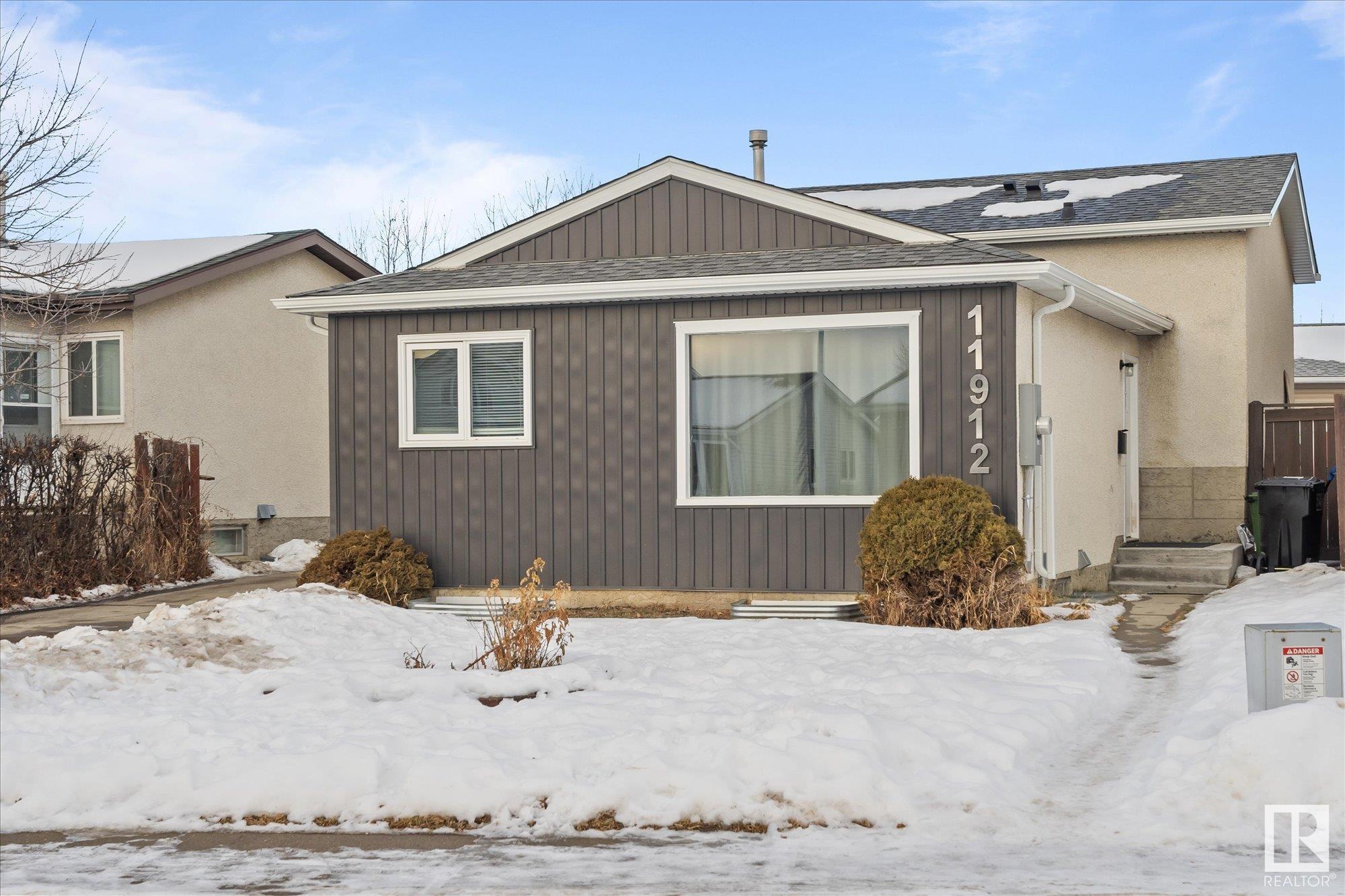      11912 140 AV NW , Edmonton,  ,T5X 5K1 ;  Listing Number: MLS E4417755