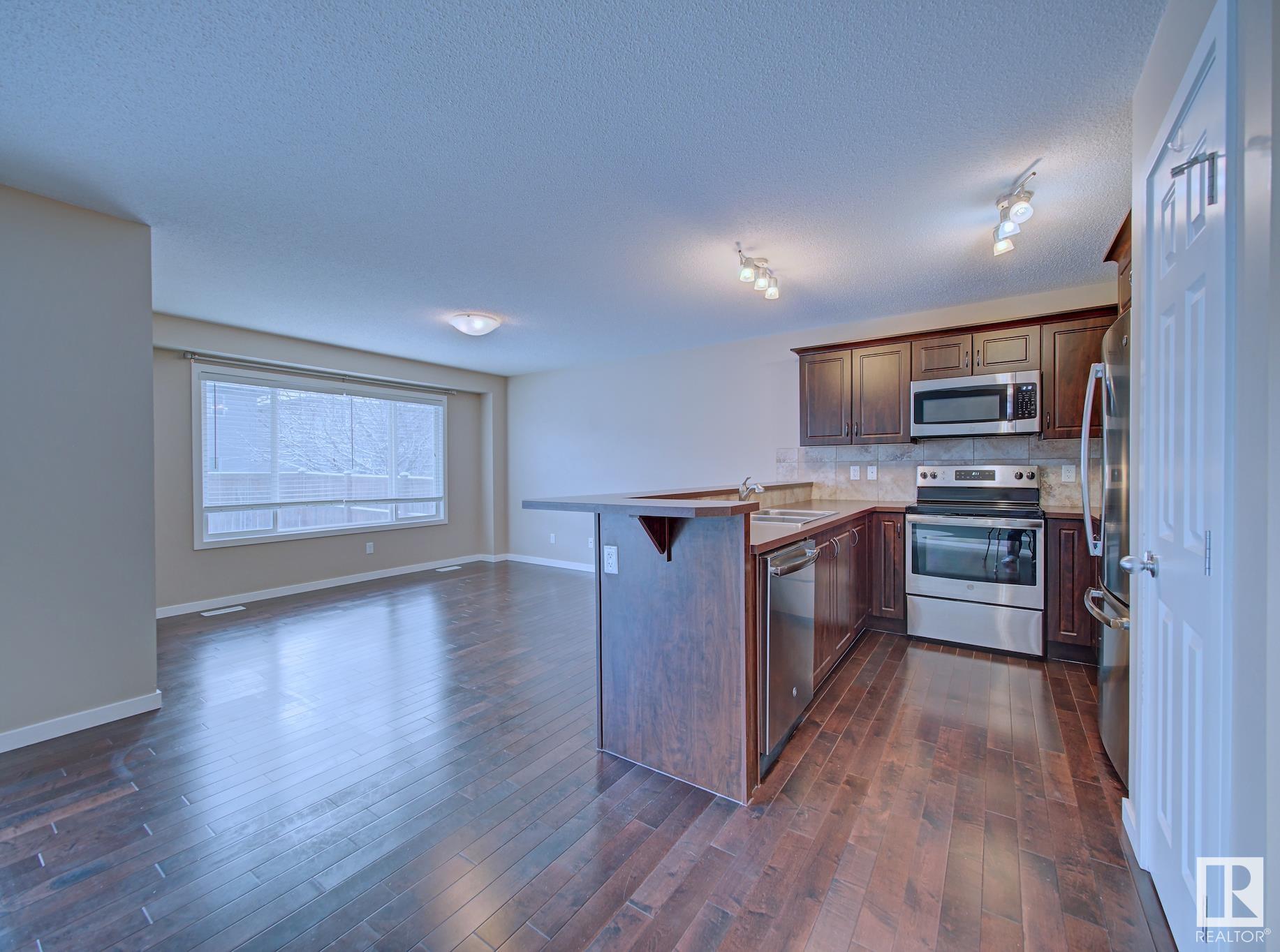     100 Campbell CO , Fort Saskatchewan,  ,T8L 0E5 ;  Listing Number: MLS E4417768